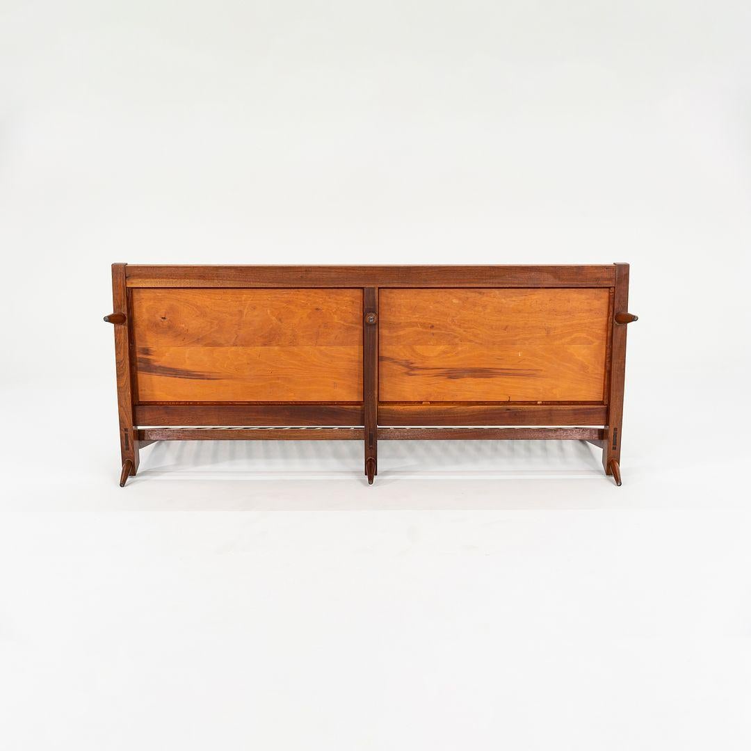 Tissu 1950 George Nakashima Studio Canapé / sofa à lattes à trois places de 72 pouces en vente