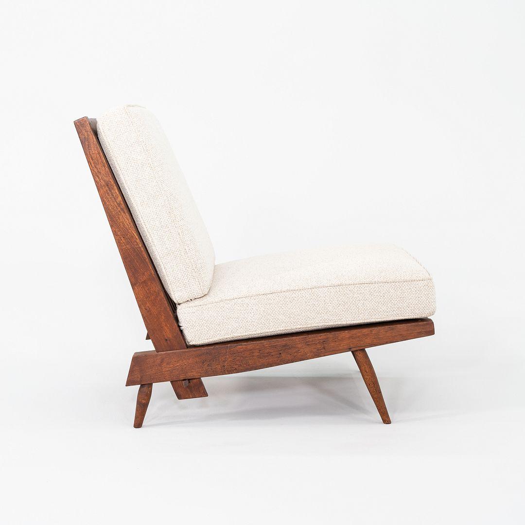 Américain Chaise longue à coussins avec dossier à lamelles en noyer, George Nakashima Studio, années 1950 en vente