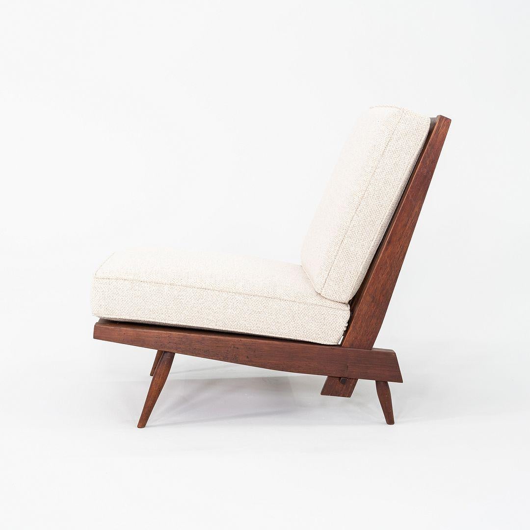 Chaise longue à coussins avec dossier à lamelles en noyer, George Nakashima Studio, années 1950 Bon état - En vente à Philadelphia, PA