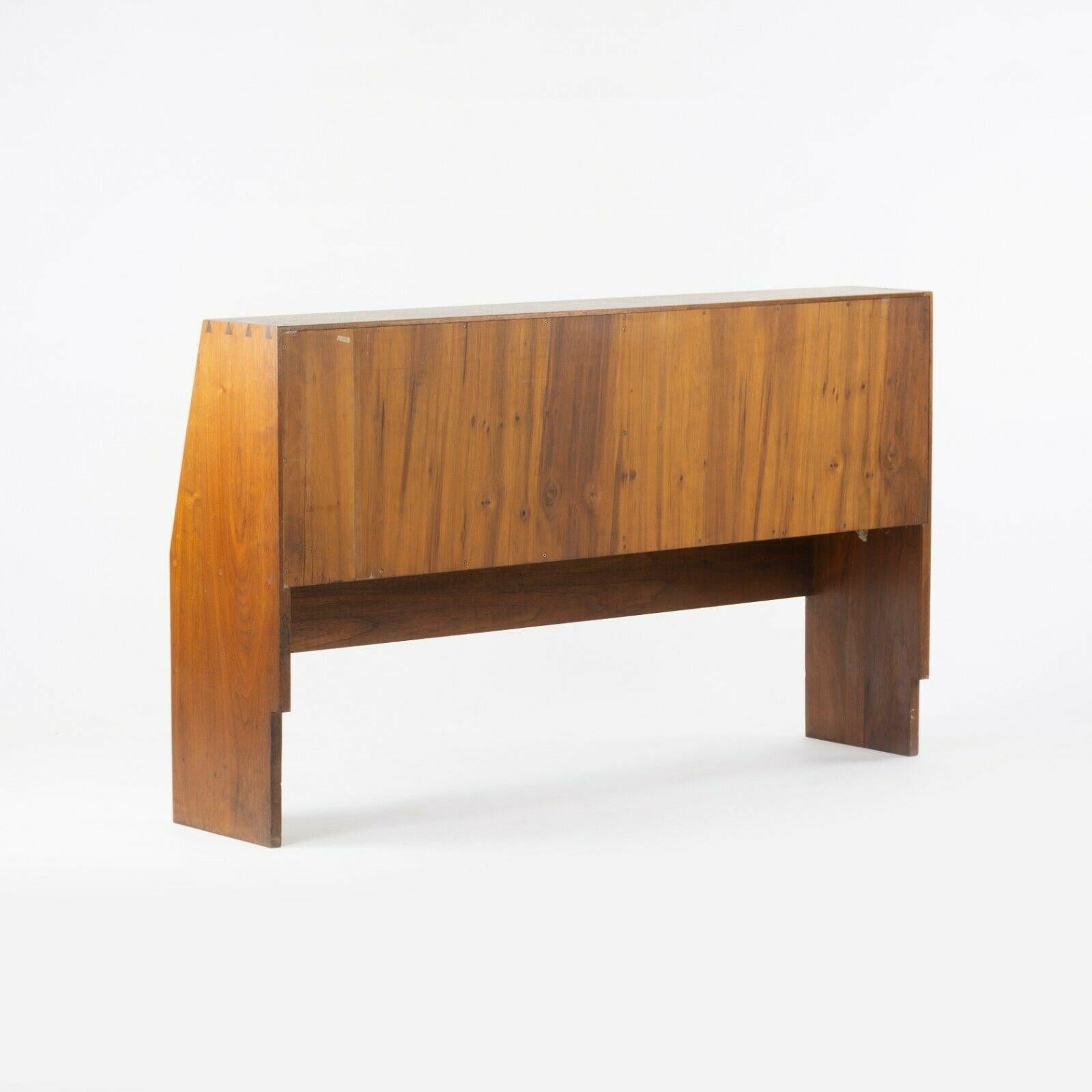 Modern 1950s George Nakashima Studio Full Size Dovetailed Walnut Headboard Bed Cabinet For Sale