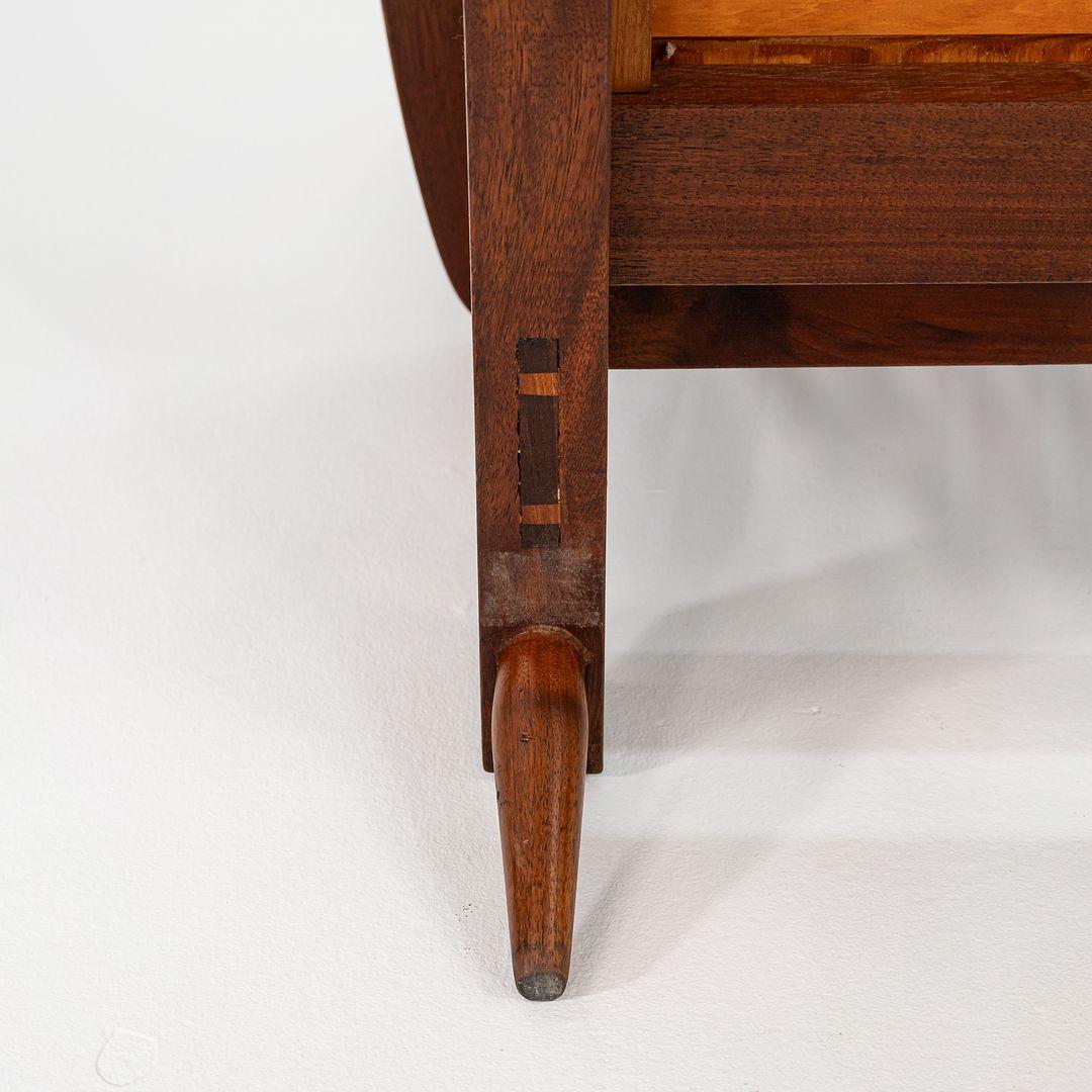 Sedia da salotto a doghe con braccioli in noce nero George Nakashima Studio del 1950 in vendita 3