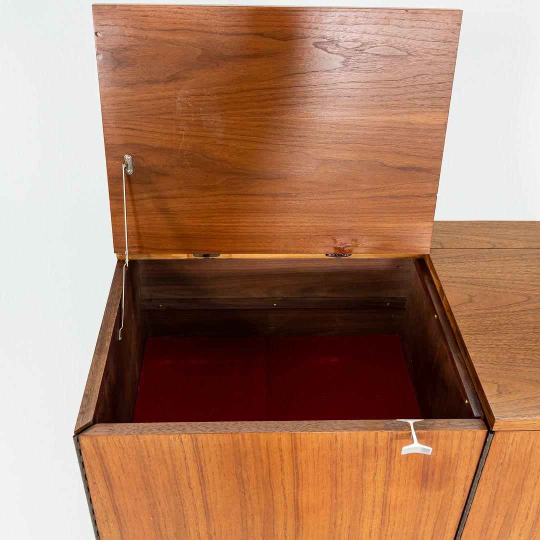 1950s George Nelson for Herman Miller Cabinet Series Three-Door Cabinet Bar For Sale 3