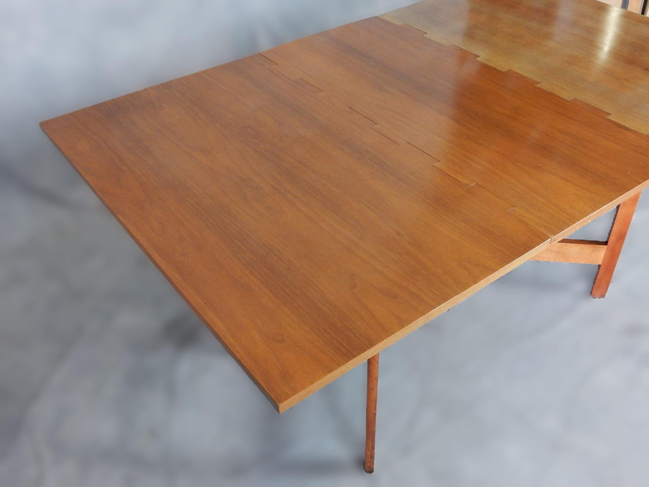 1950's George Nelson for Herman Miller Gate Leg Dining Table In Good Condition For Sale In Las Vegas, NV