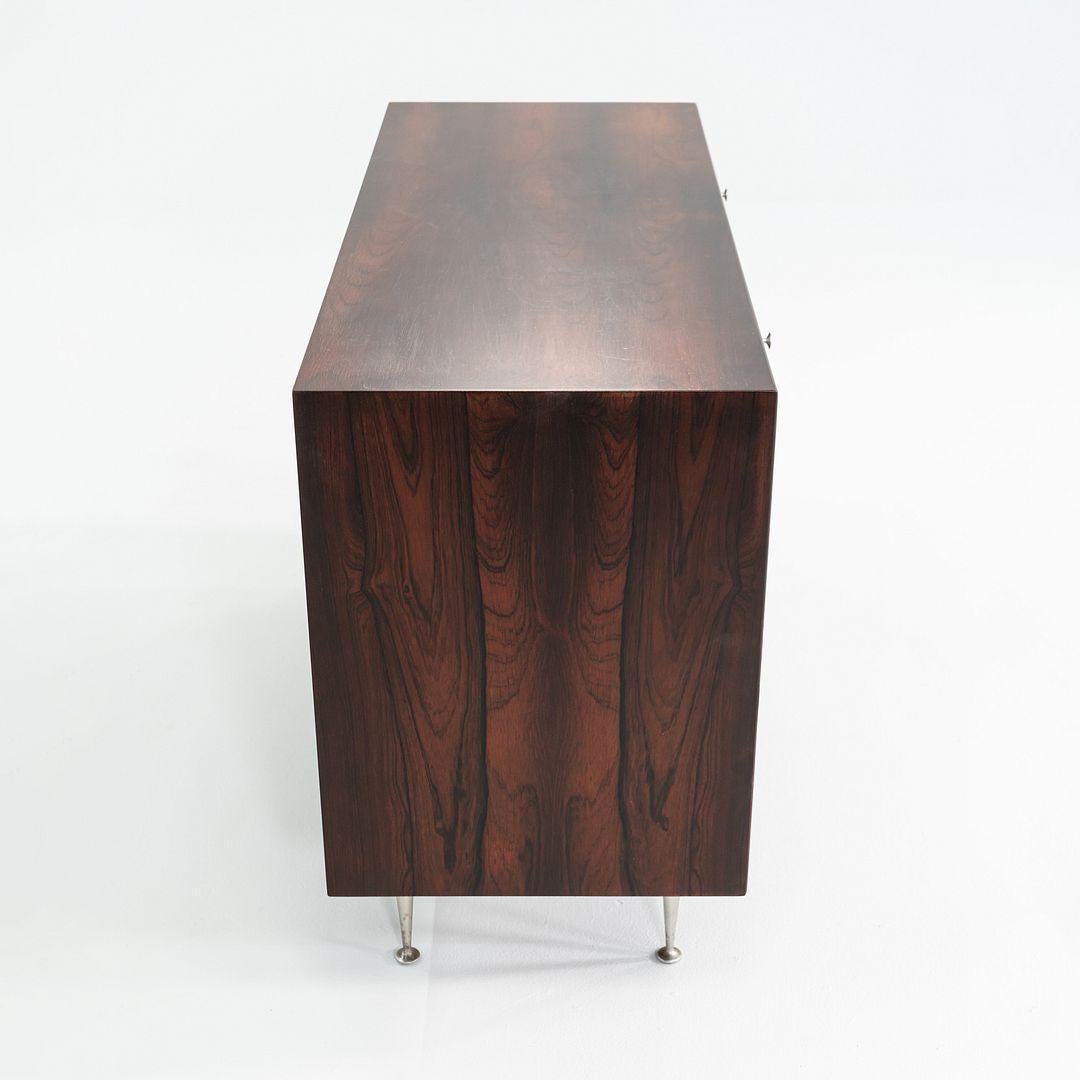 1950 George Nelson for Herman Miller Thin Edge Rosewood 5221 8-Drawer Dresser (commode à 8 tiroirs) Bon état - En vente à Philadelphia, PA