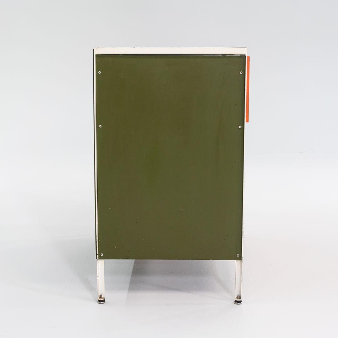 1950s George Nelson No. 4000 Series Steel Frame Cabinet, Model 4033 In Good Condition For Sale In Philadelphia, PA