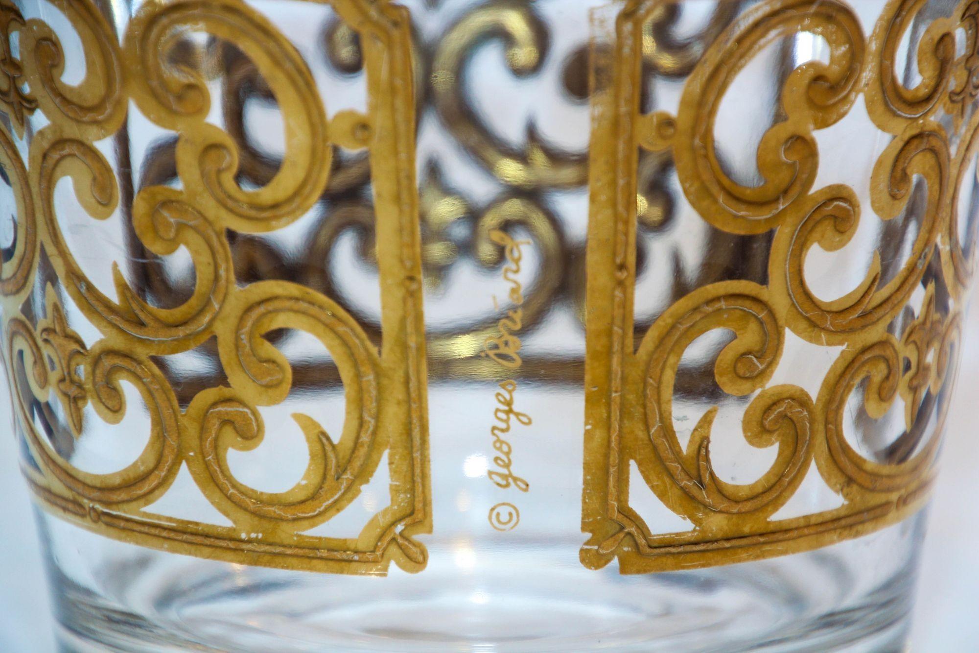 Américain 1950s Georges Briard Glass Ice Bucket Luxury Barware 22 K K Gold Spanish Scroll en vente