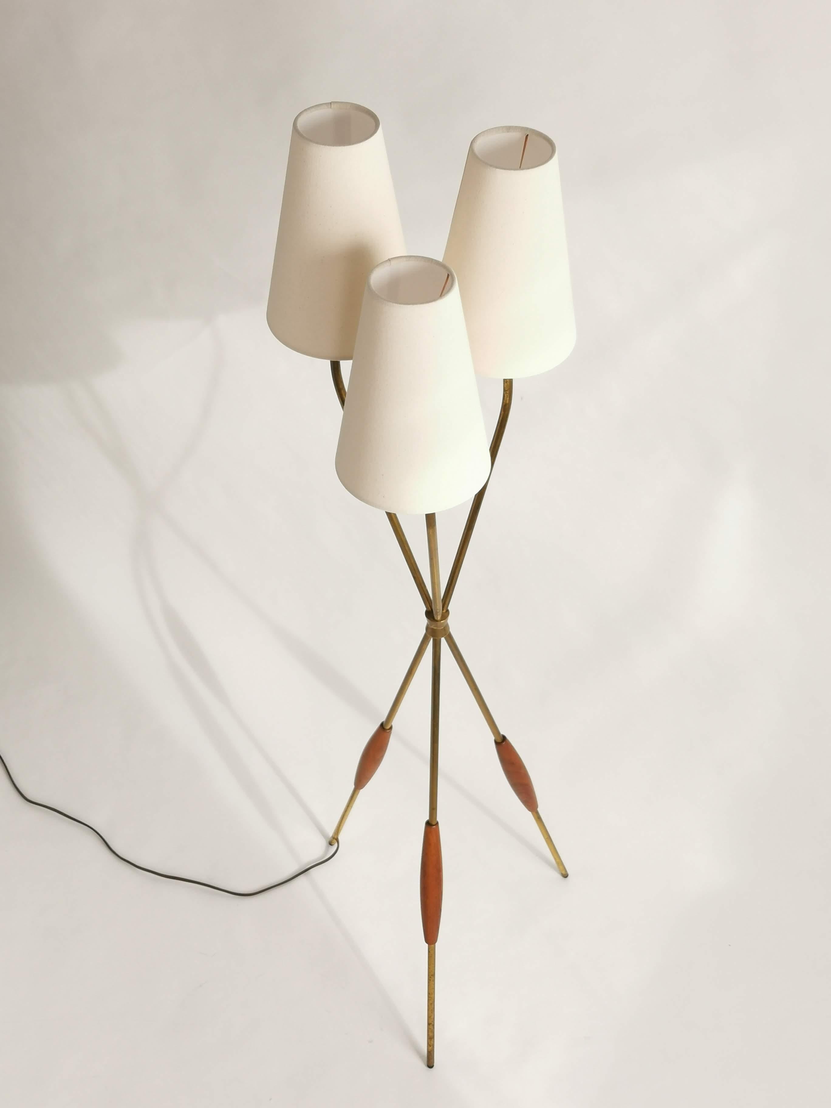 Mid-Century Modern 1950s Gerald Thurston Brass and Walnut Tripod Floor Lamp, USA