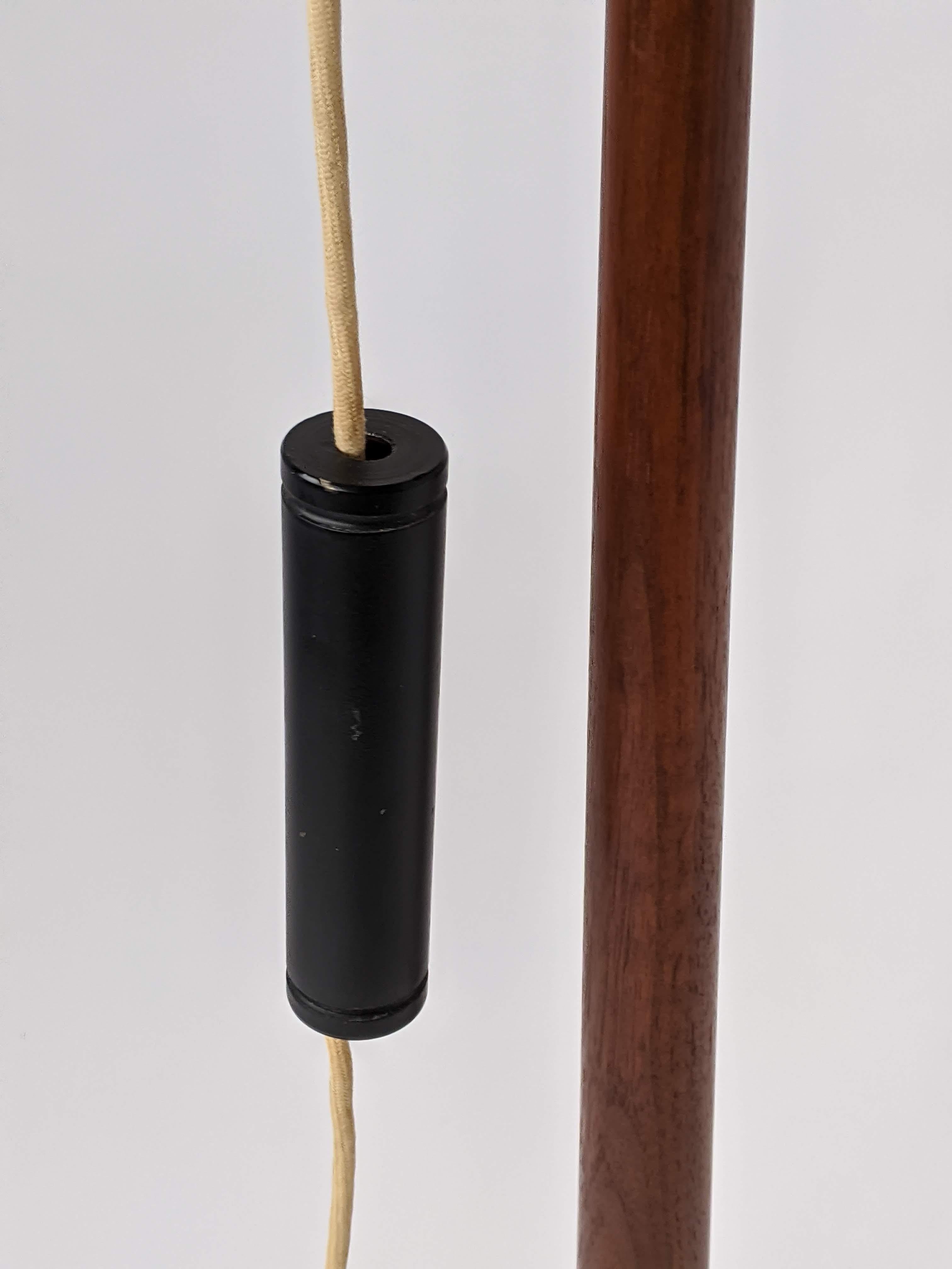 1950s Gerald Thurston Counterweight Brass and Walnut Floor Lamp, USA 9