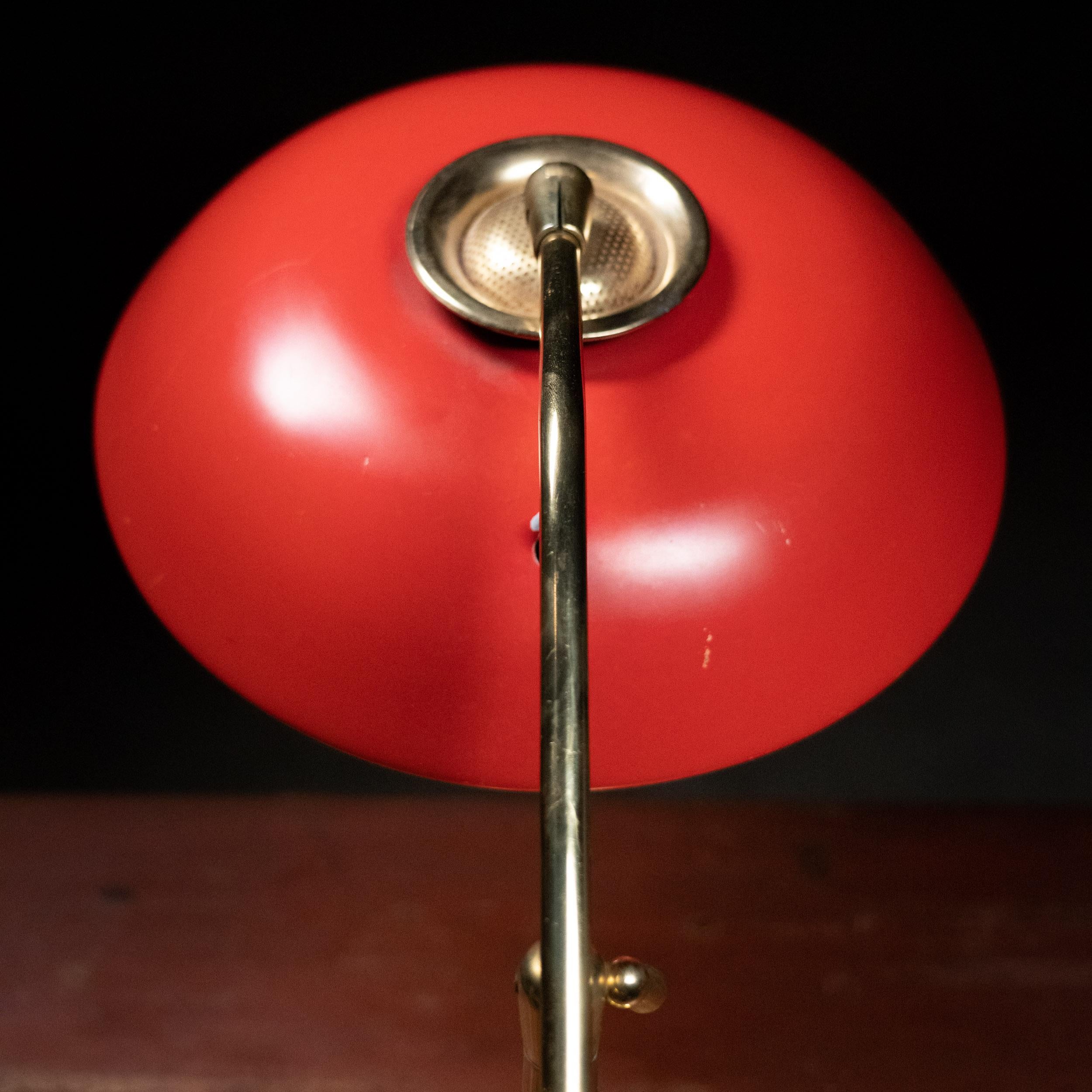1950s Gerald Thurston for Lightolier Brass Desk Lamp In Good Condition In Surrey, BC