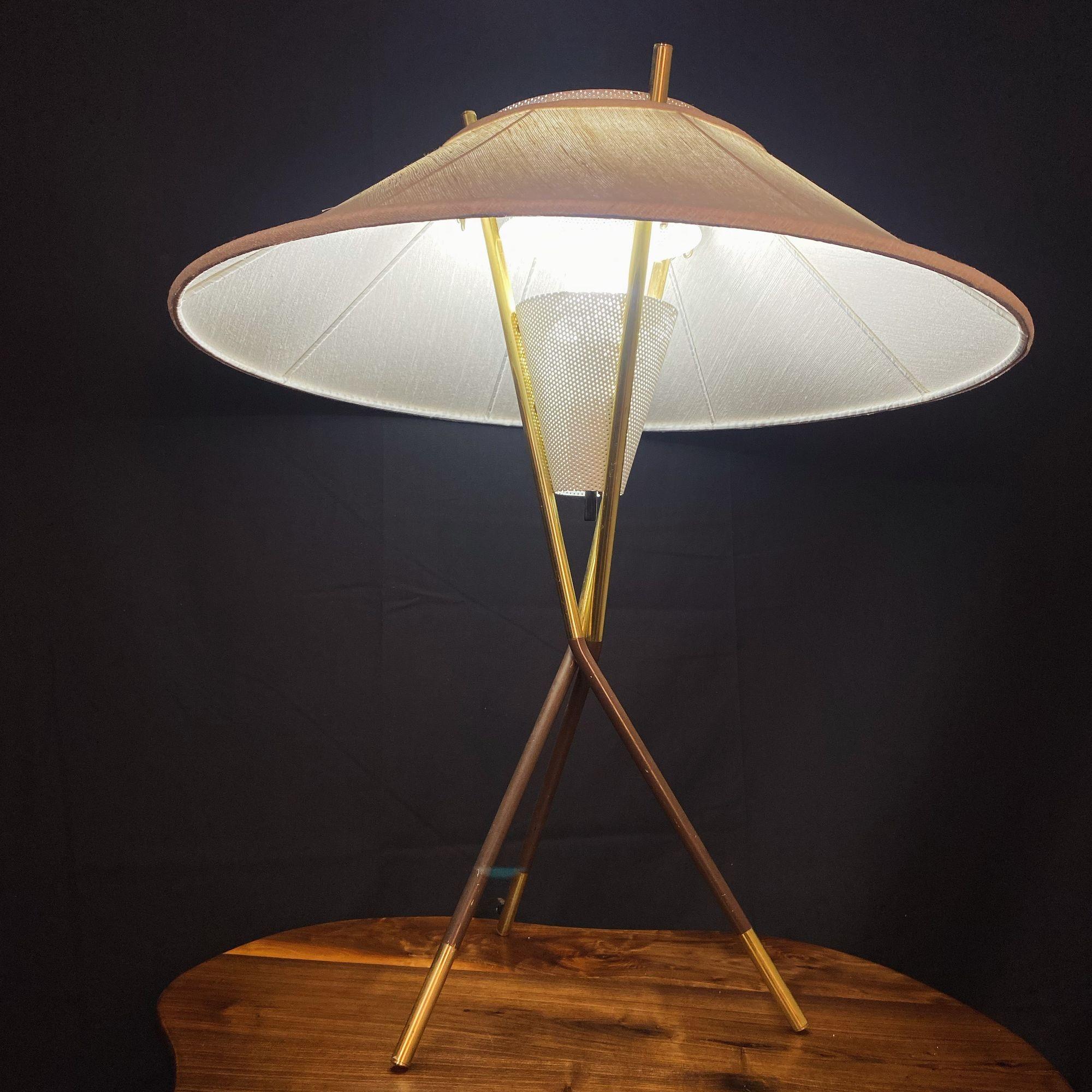 Lámpara trípode Lightolier Gerald Thurston, años 50 en venta 5