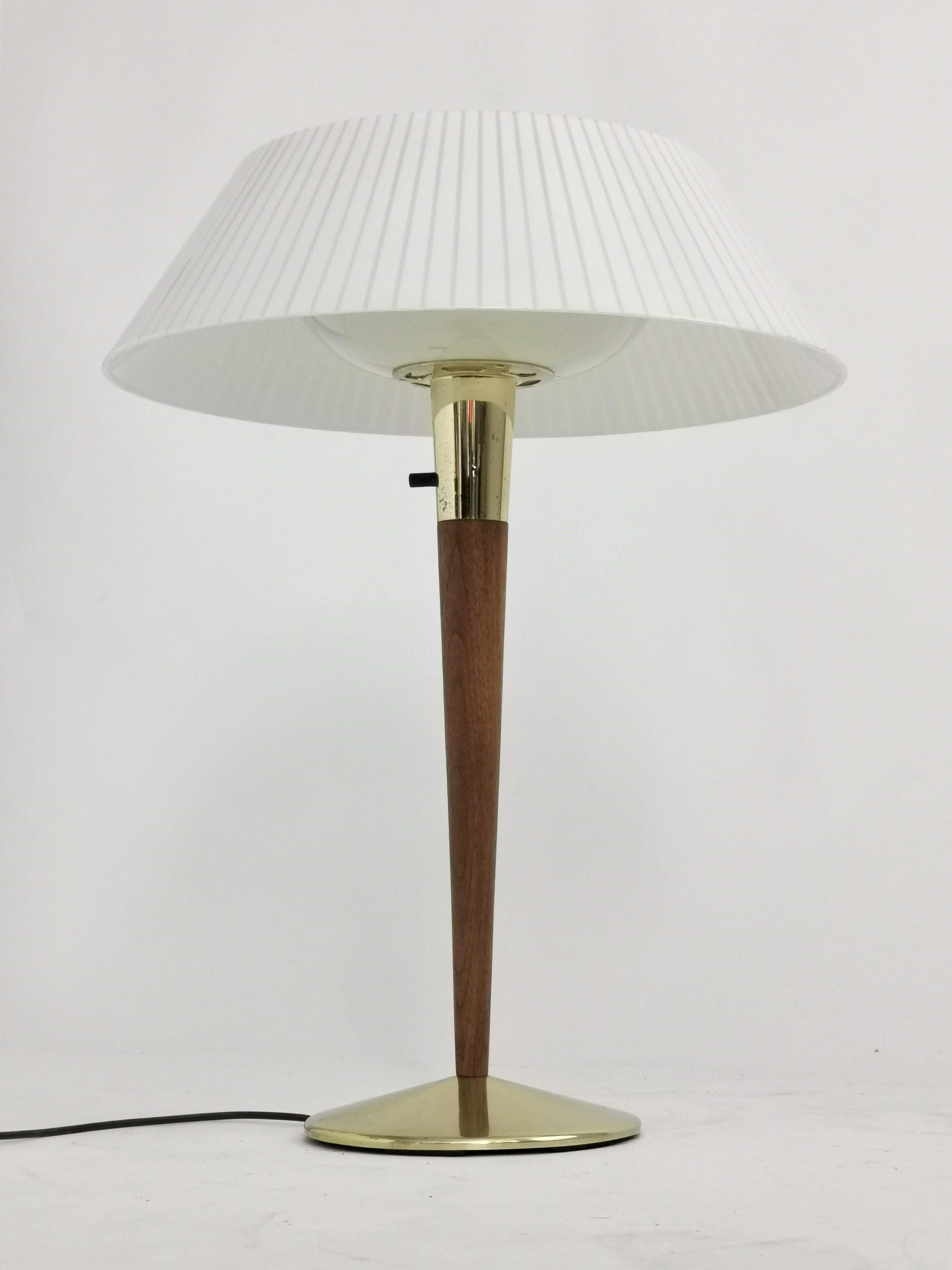 American 1950s Gerald Thurston Table Lamp, Lightolier, USA For Sale