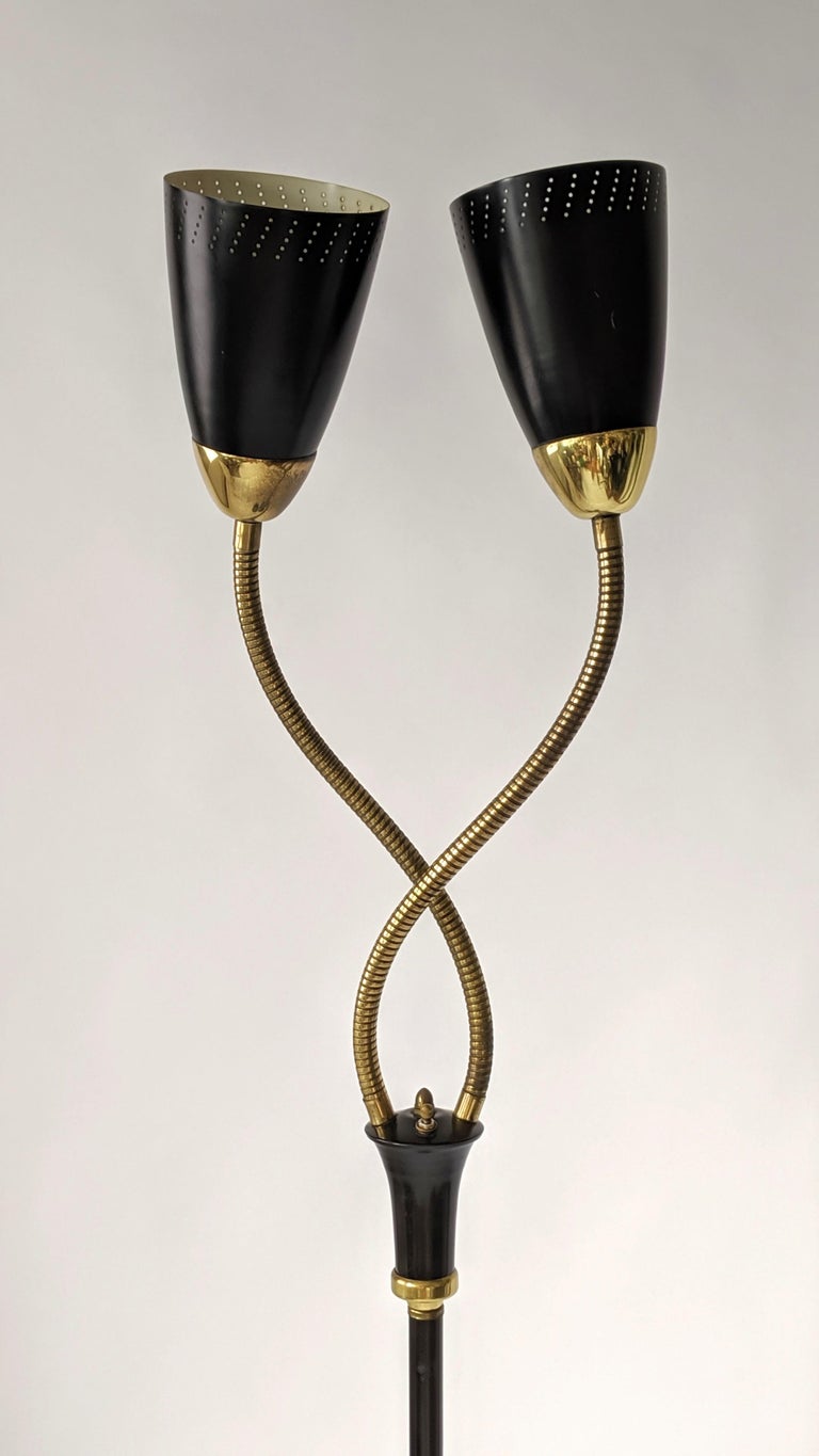 1950s Gerald Thurston Twin Gooseneck / Head Floor Lamp, USA For Sale at