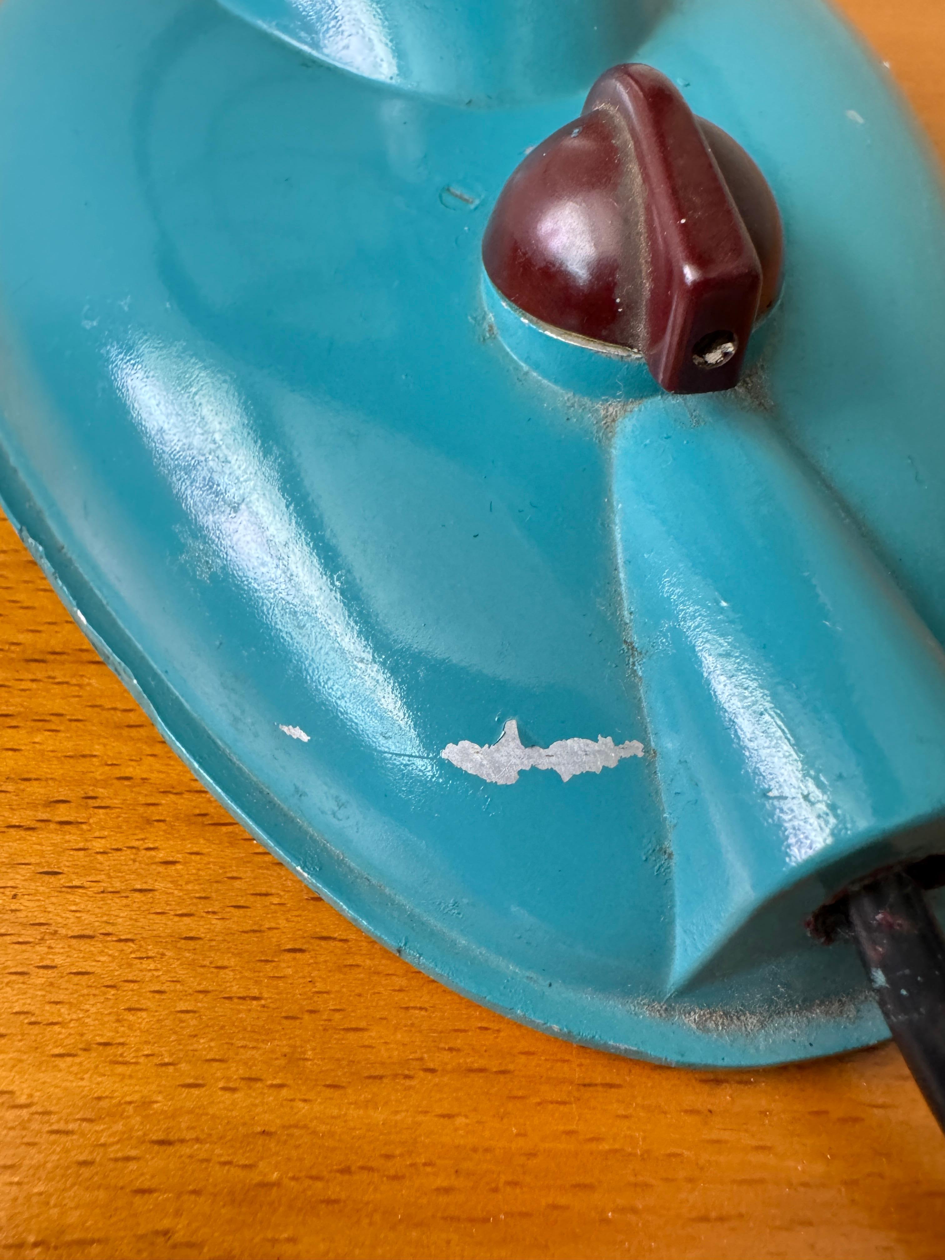 Ventilateur de bureau Streamline allemand des années 1950 par Luft en métal turquoise et bourgogne en vente 11