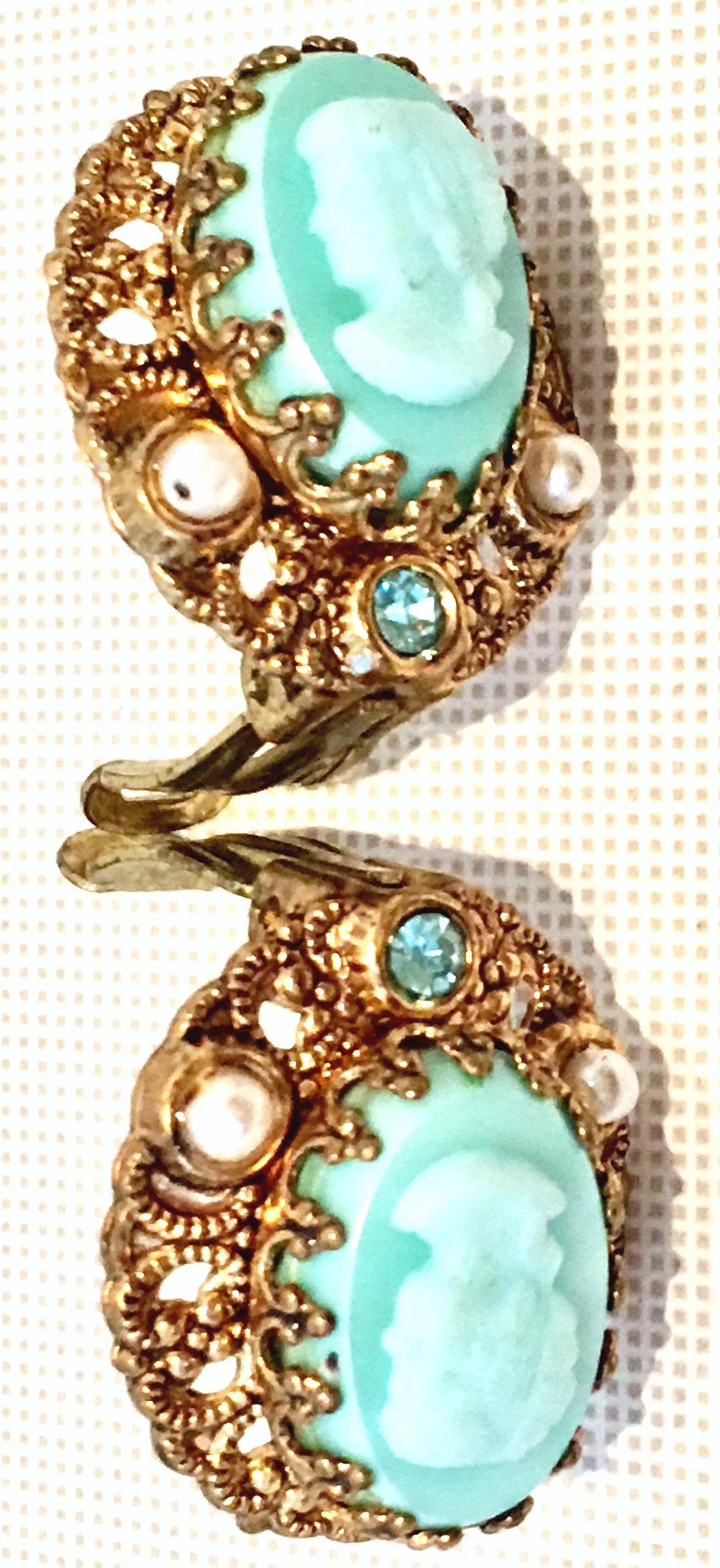 1950'S Germany Gold Filigree Carved Blue Cameo Brooch & Earrings S/3 In Good Condition In West Palm Beach, FL