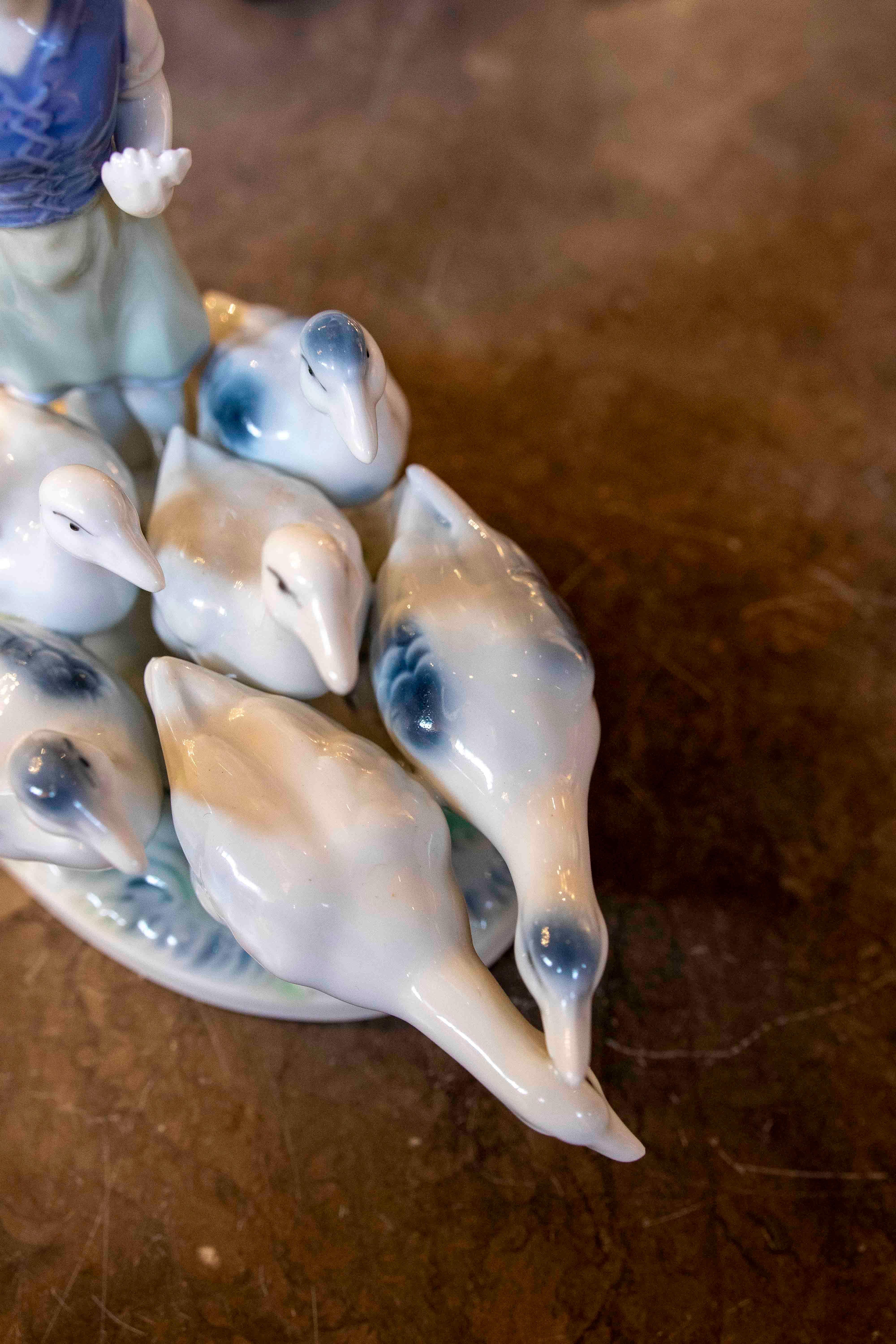 1950s Gerold Porzellan Bavaria Porcelain Figure, Traditional German Style For Sale 7