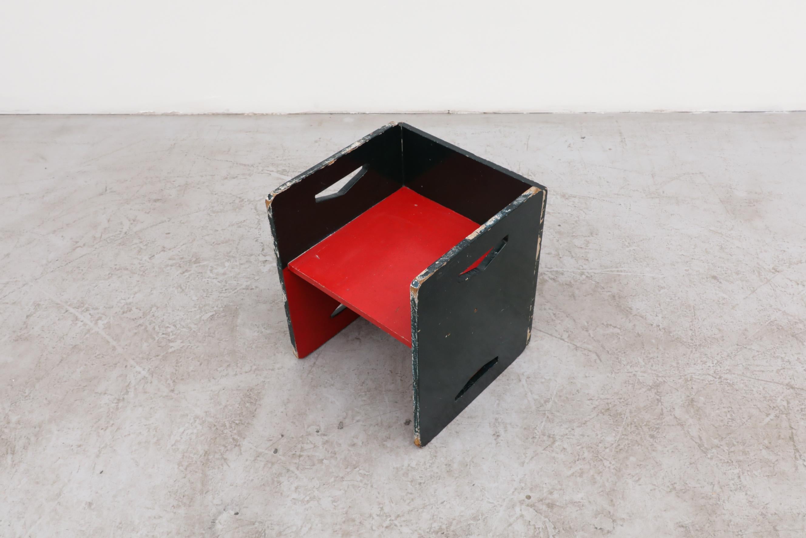1950's Gerrit Rietveld Inspired Red and Dark Green Children's Kubist Chair For Sale 2