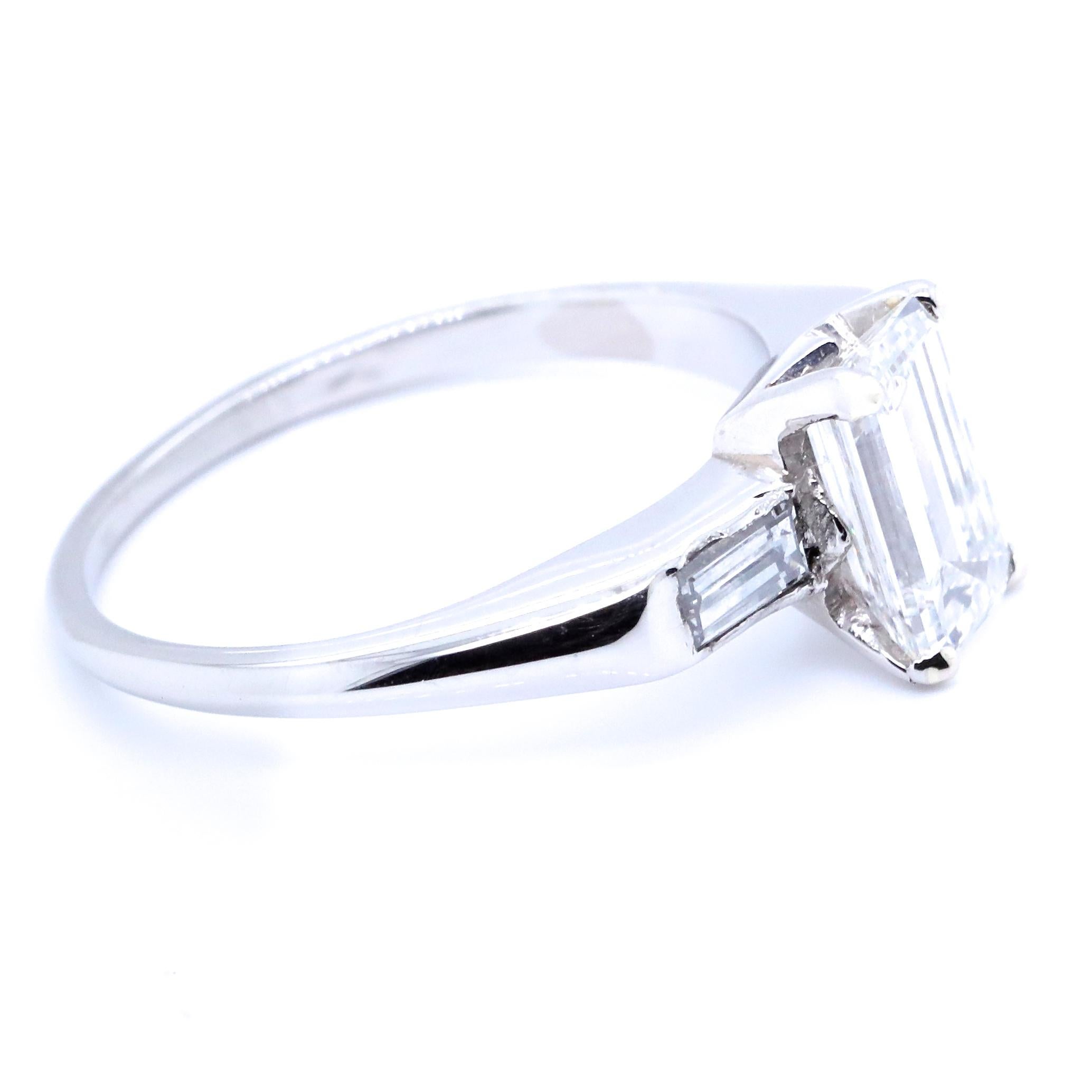 1950s GIA 0.96 Carat G VVS2 Emerald Cut Diamond Platinum Engagement Ring In Excellent Condition In Beverly Hills, CA