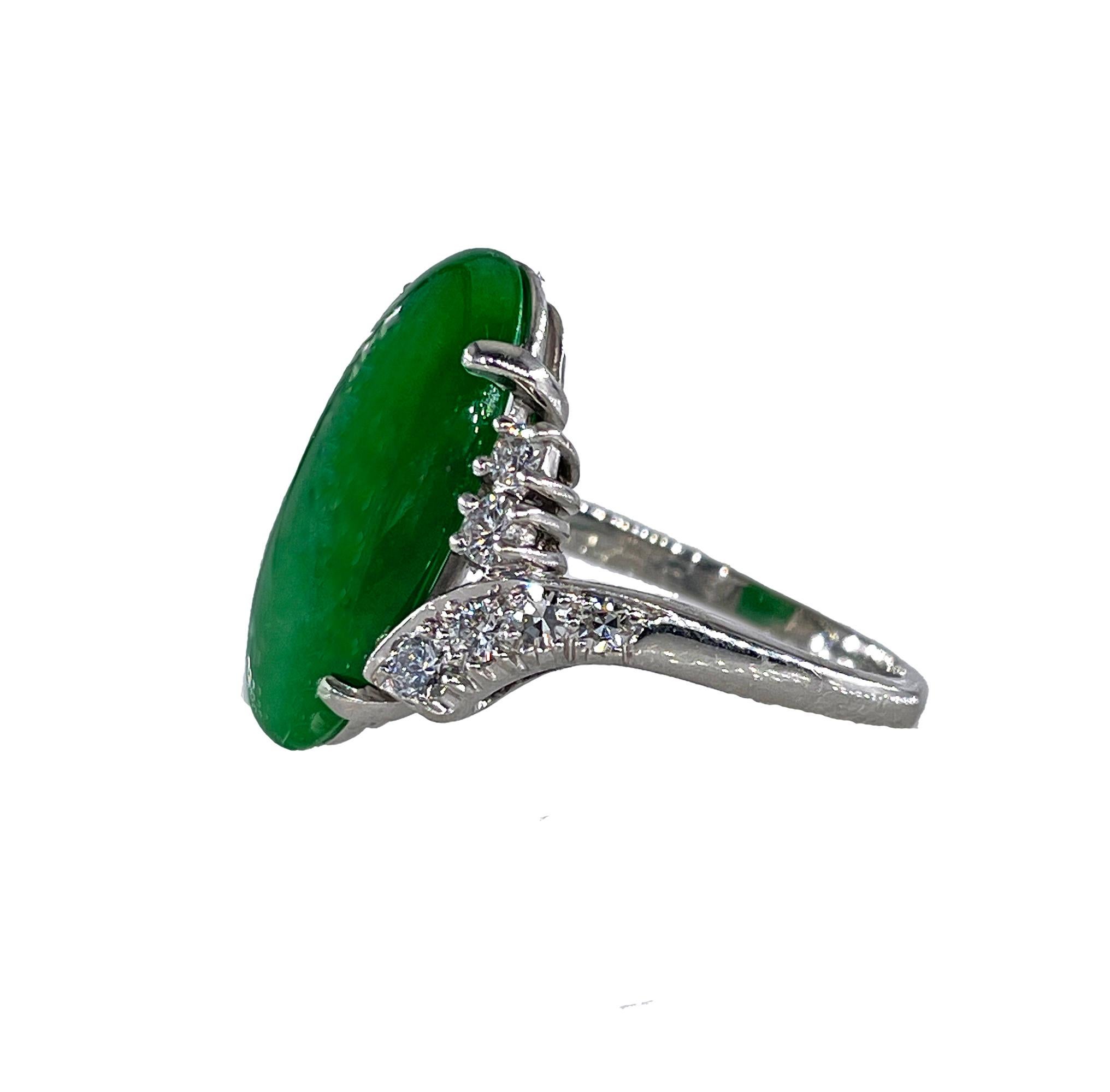 1950s GIA 11.62ctw Natural UNTREATED Green Jade JADEITE Diamond Platinum Ring en vente 4