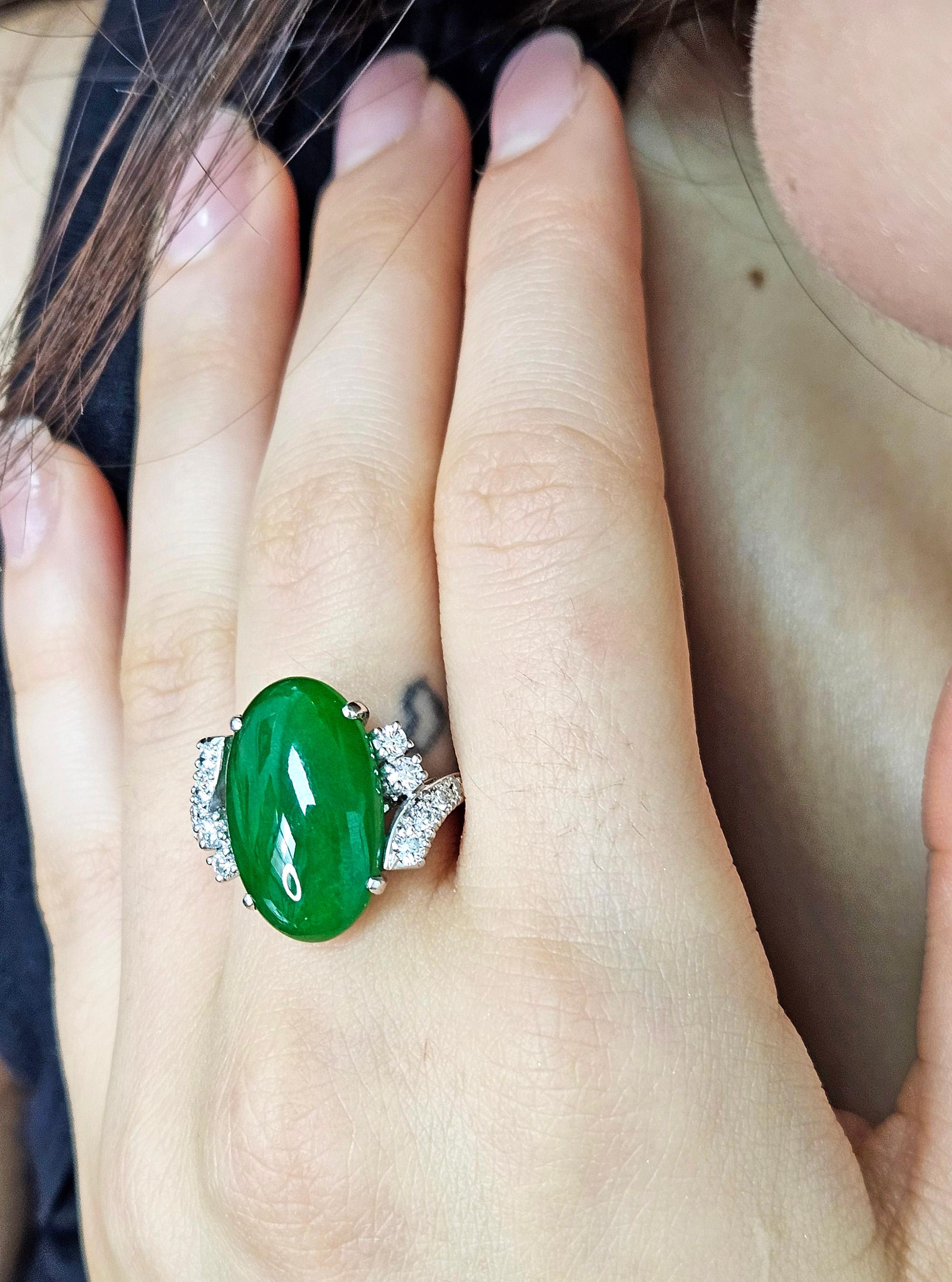 1950s GIA 11.62ctw Natural UNTREATED Green Jade JADEITE Diamond Platinum Ring en vente 9
