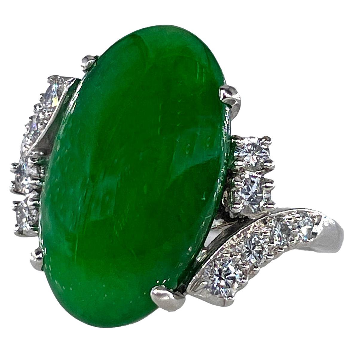 Moderne 1950s GIA 11.62ctw Natural UNTREATED Green Jade JADEITE Diamond Platinum Ring en vente