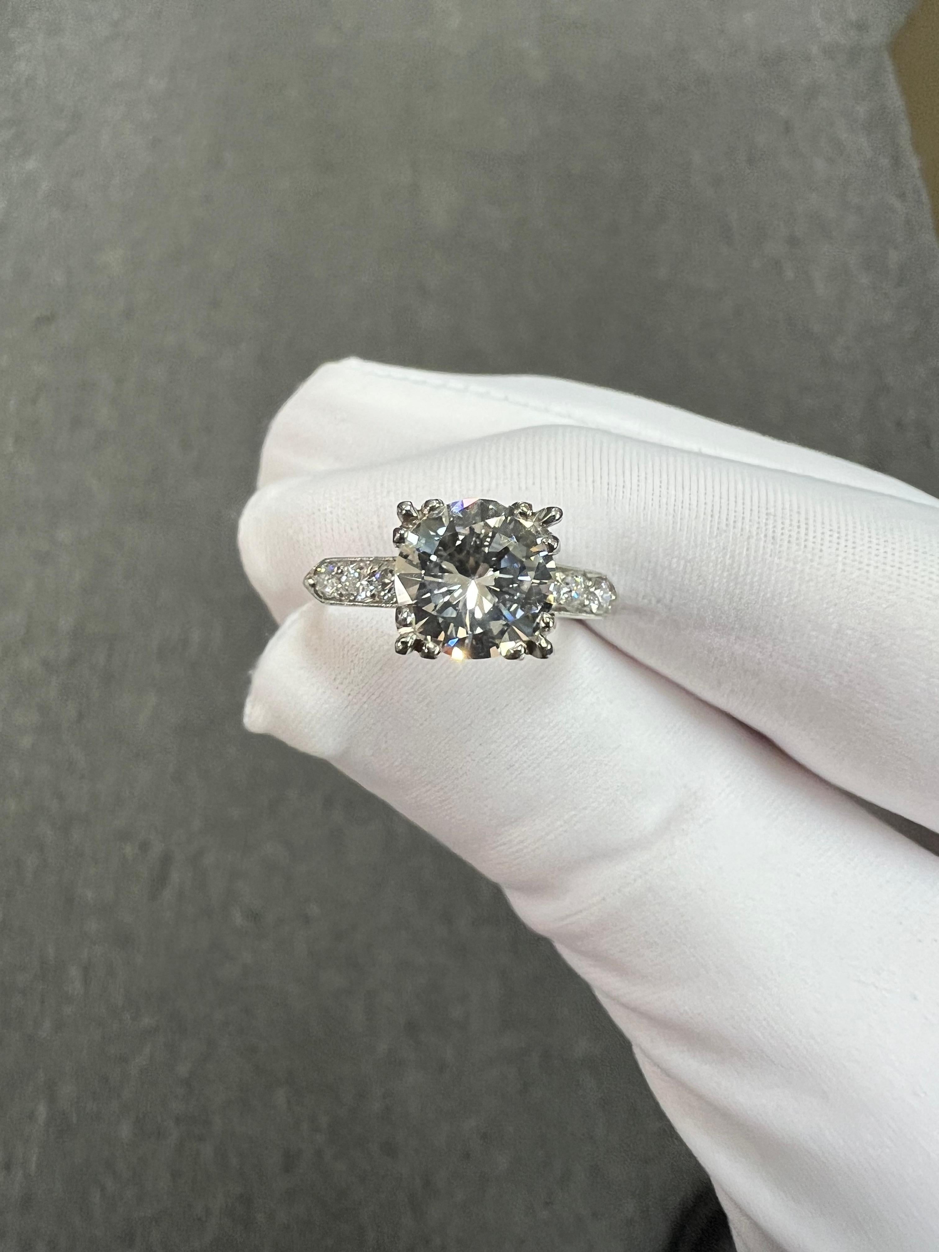 1950s GIA 2.42 Carat Diamond Platinum Engagement Ring For Sale 3