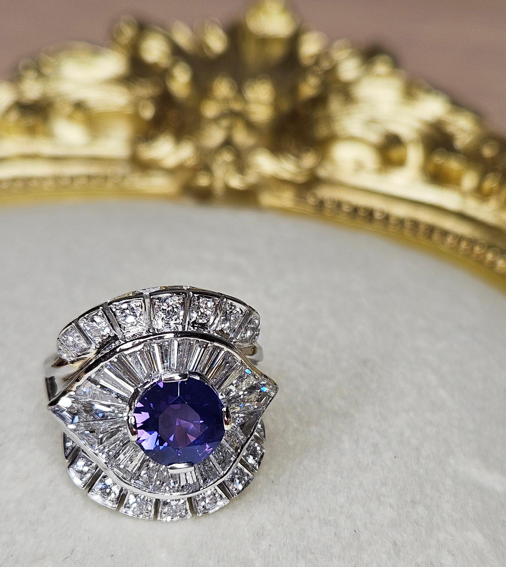 Retro 1950s GIA 4.38ctw Natural Color-Change PURPLE No-Heat Sapphire Diamond Plat Ring For Sale
