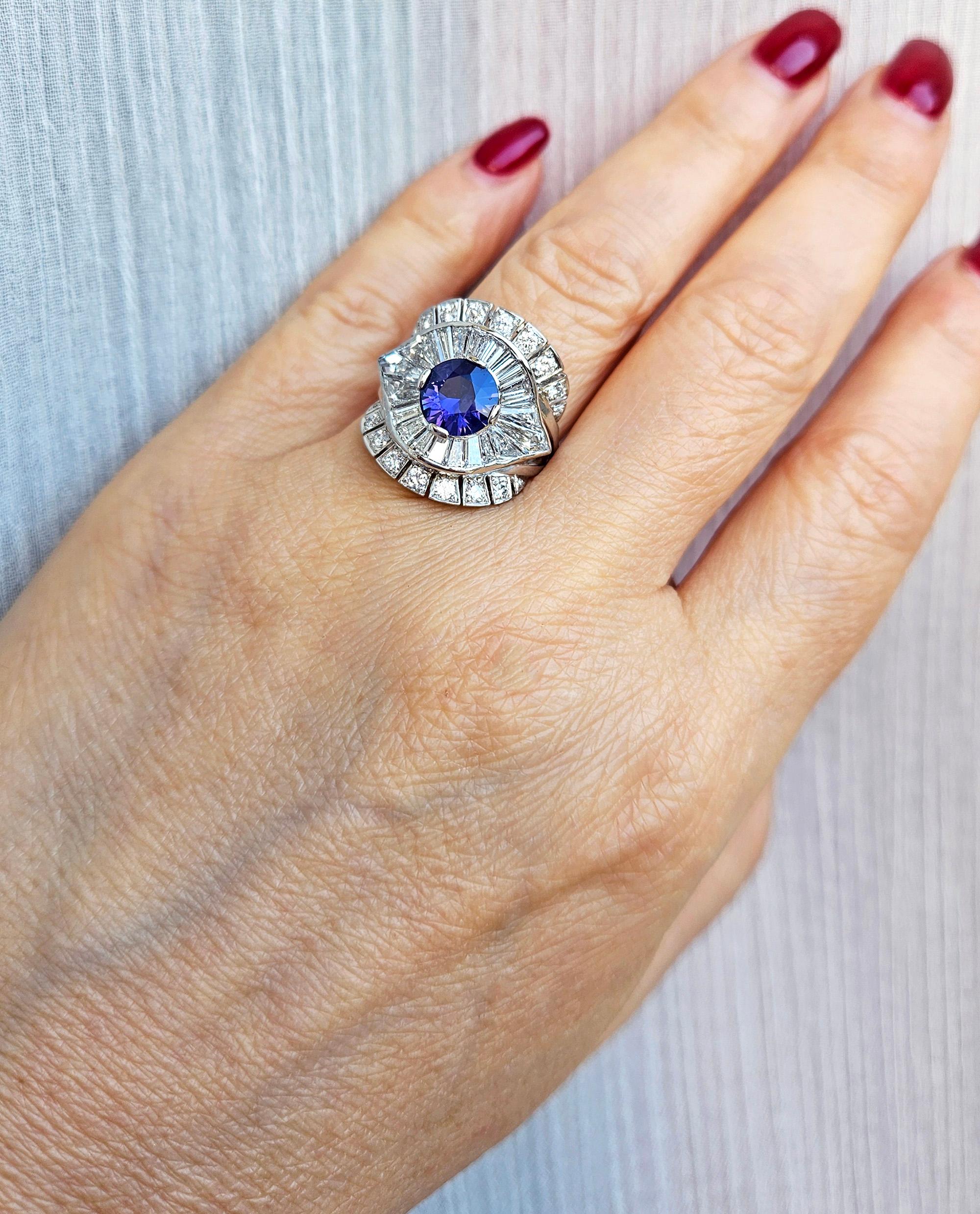 1950s GIA 4.38ctw Natural Color-Change PURPLE No-Heat Sapphire Diamond Plat Ring For Sale 2