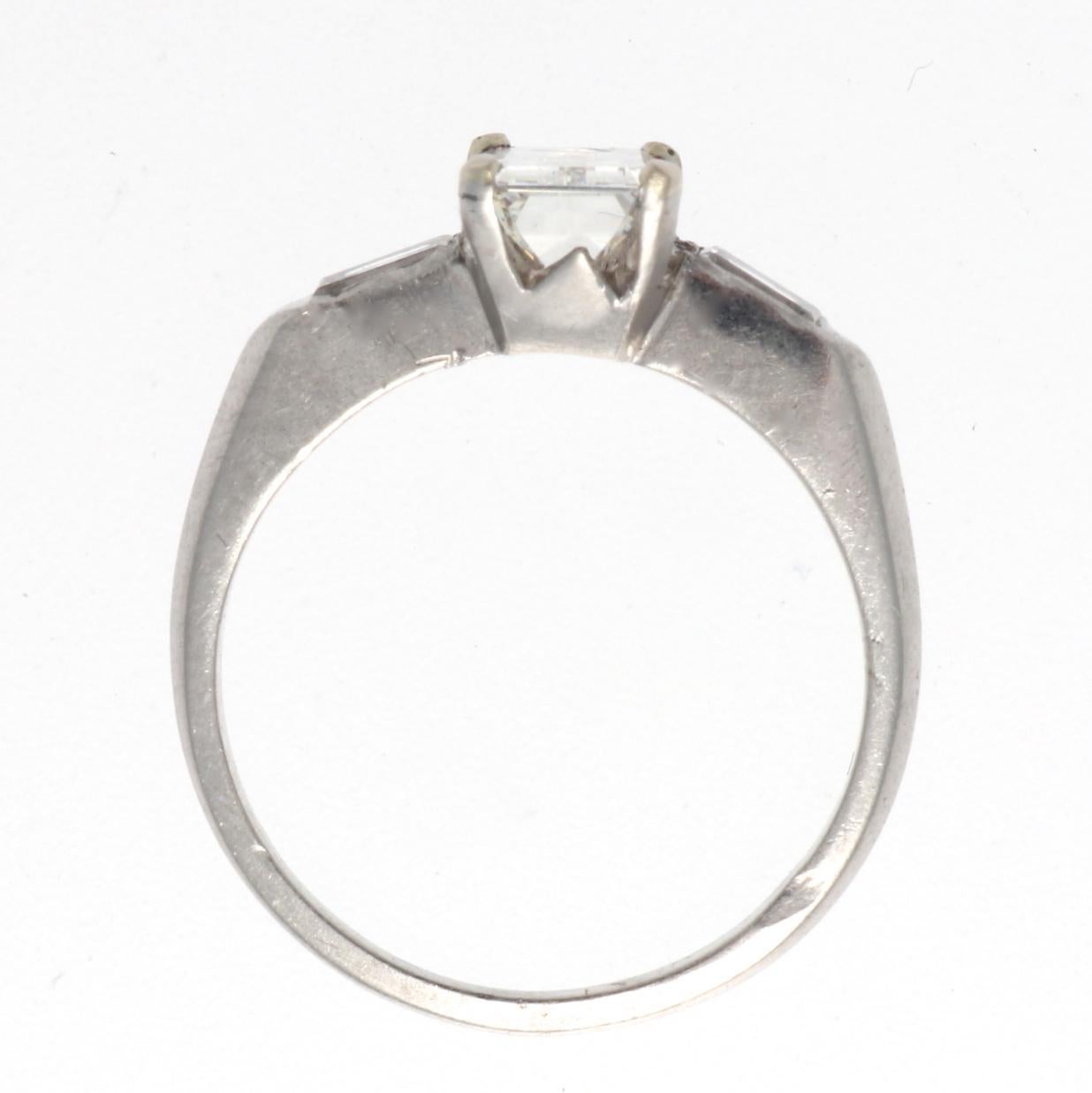 Emerald Cut 1950s GIA G VVS2 0.96 Carat Diamond Platinum Ring