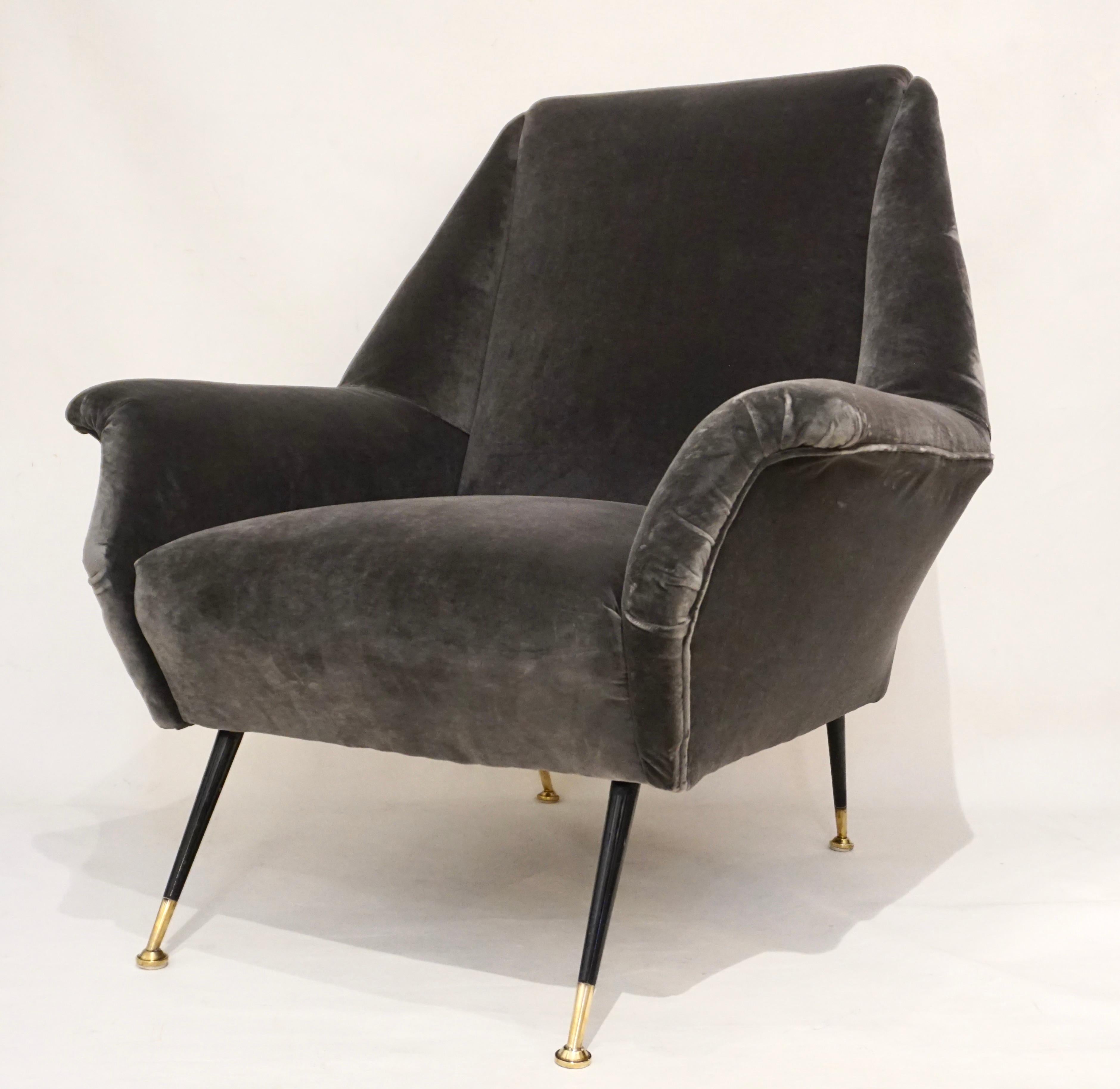 1950s Gigi Radice for Minotti Italian Vintage Pair of Gray Mohair Armchairs 8