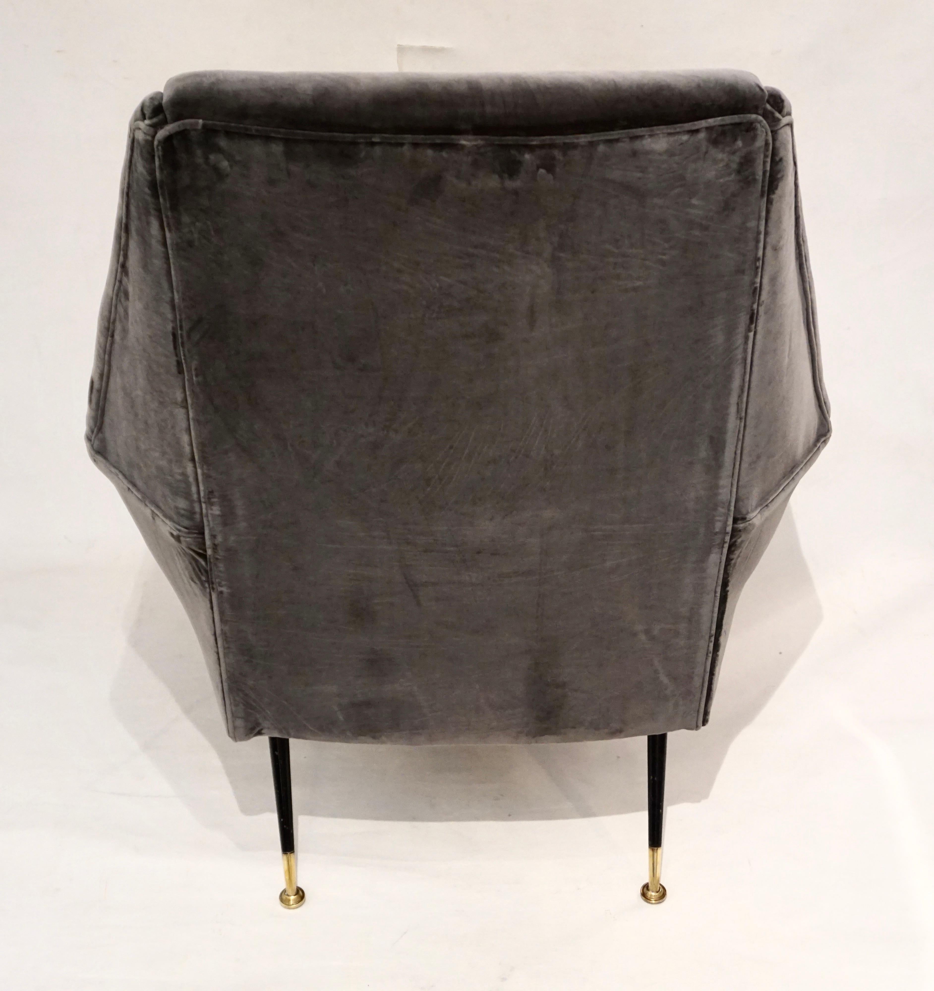 1950s Gigi Radice for Minotti Italian Vintage Pair of Gray Mohair Armchairs In Excellent Condition In New York, NY