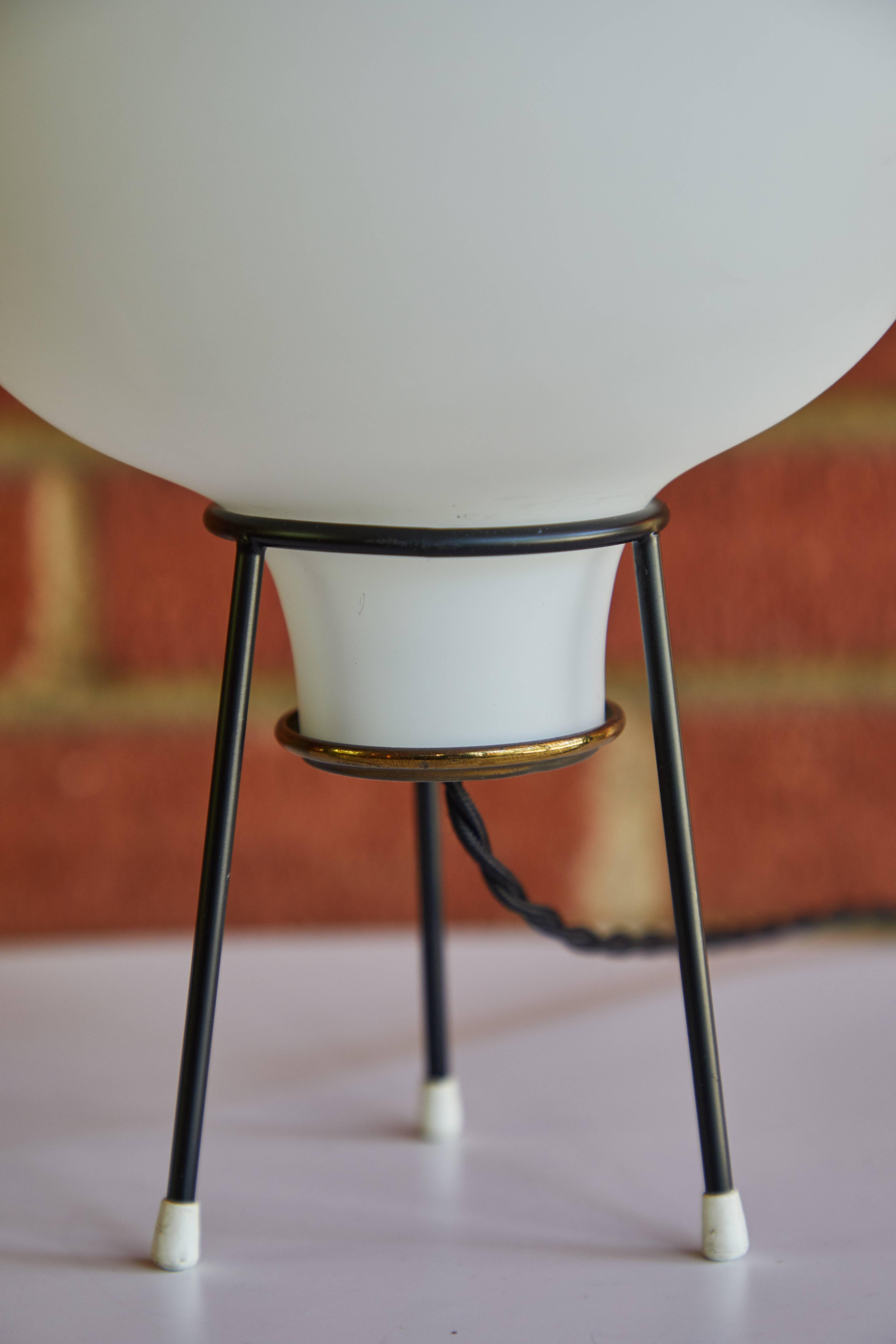 Italian 1950s Gilardi & Barzaghi Glass Tripod Table Lamp