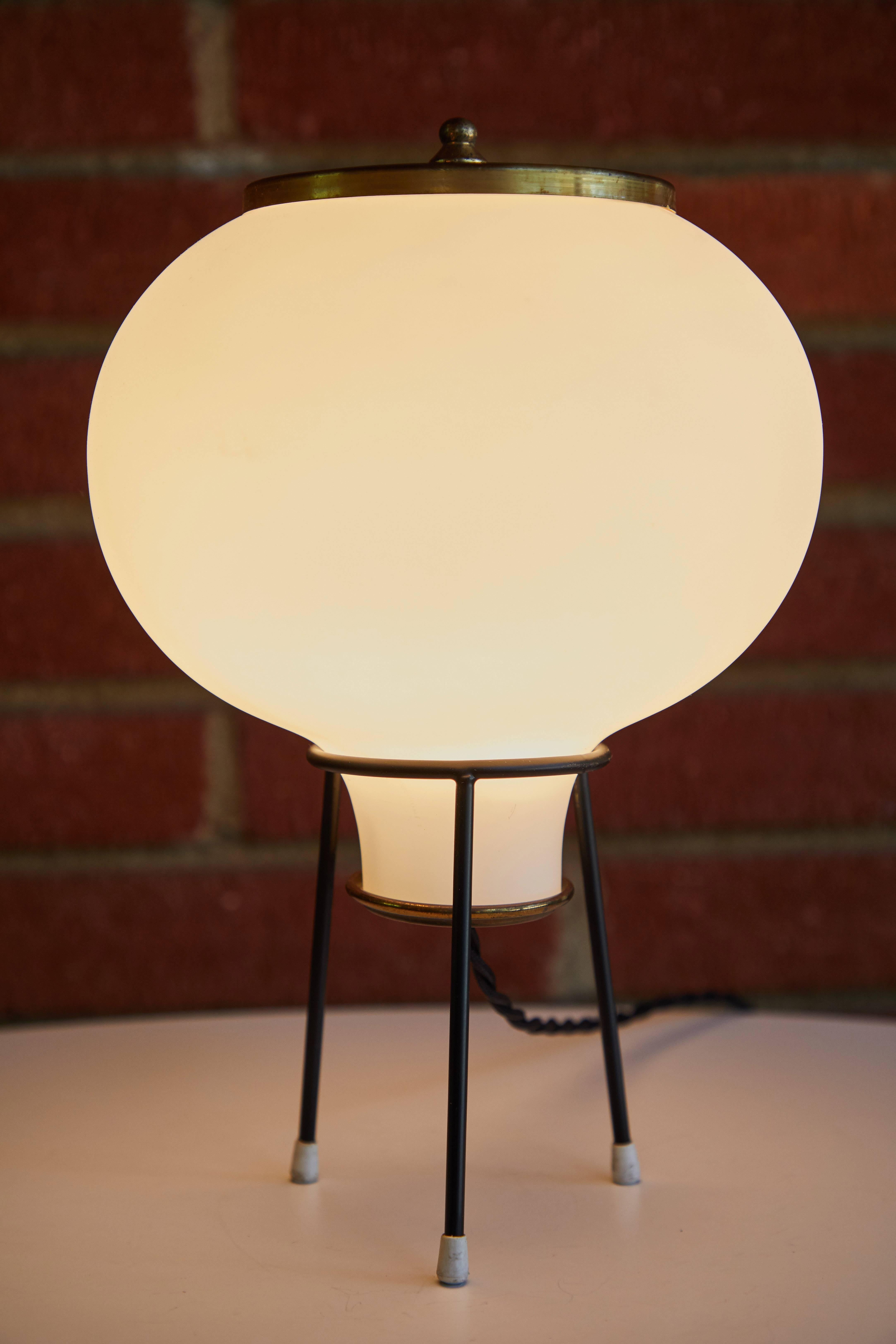 Mid-20th Century 1950s Gilardi & Barzaghi Glass Tripod Table Lamp