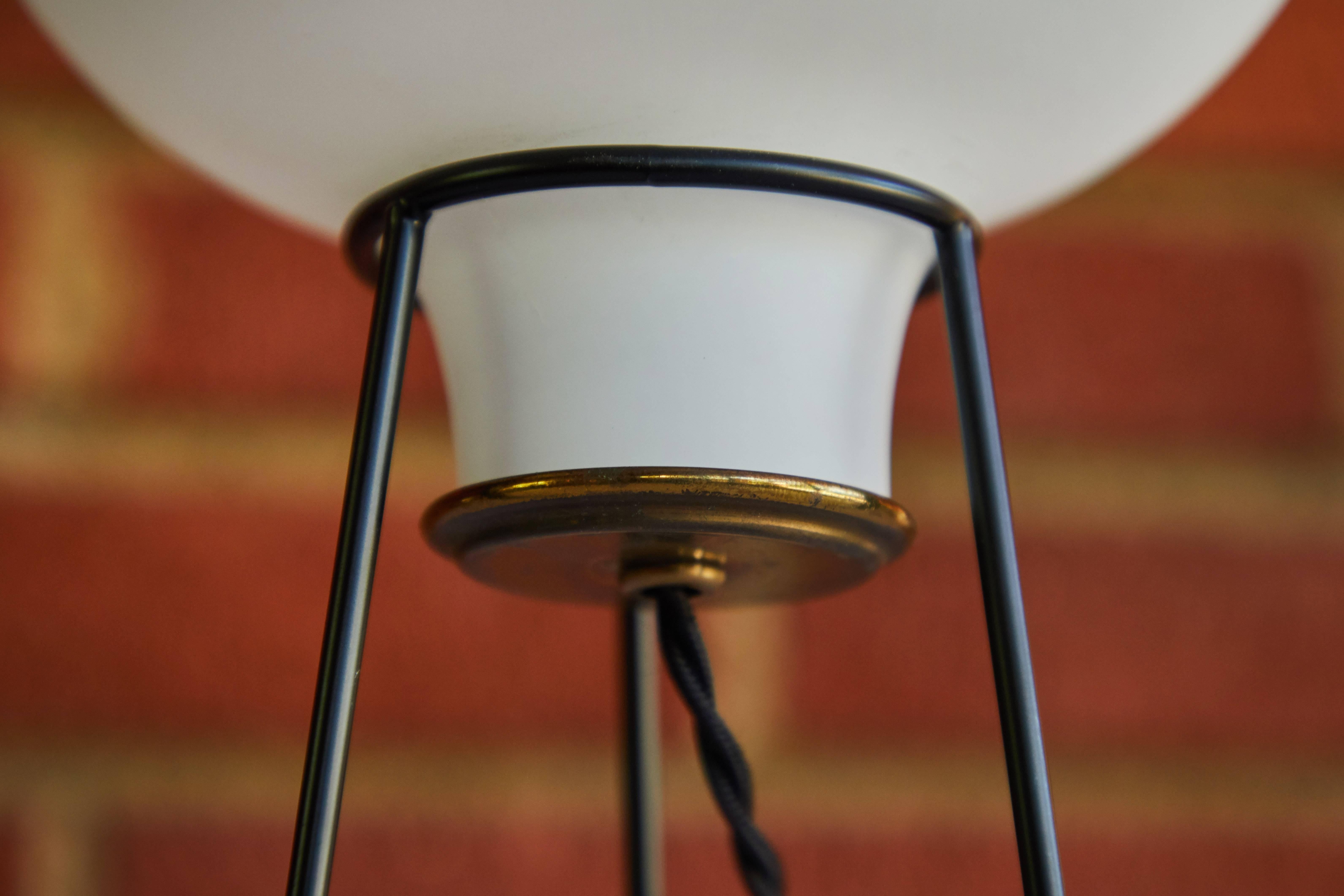 1950s Gilardi & Barzaghi Glass Tripod Table Lamp 3