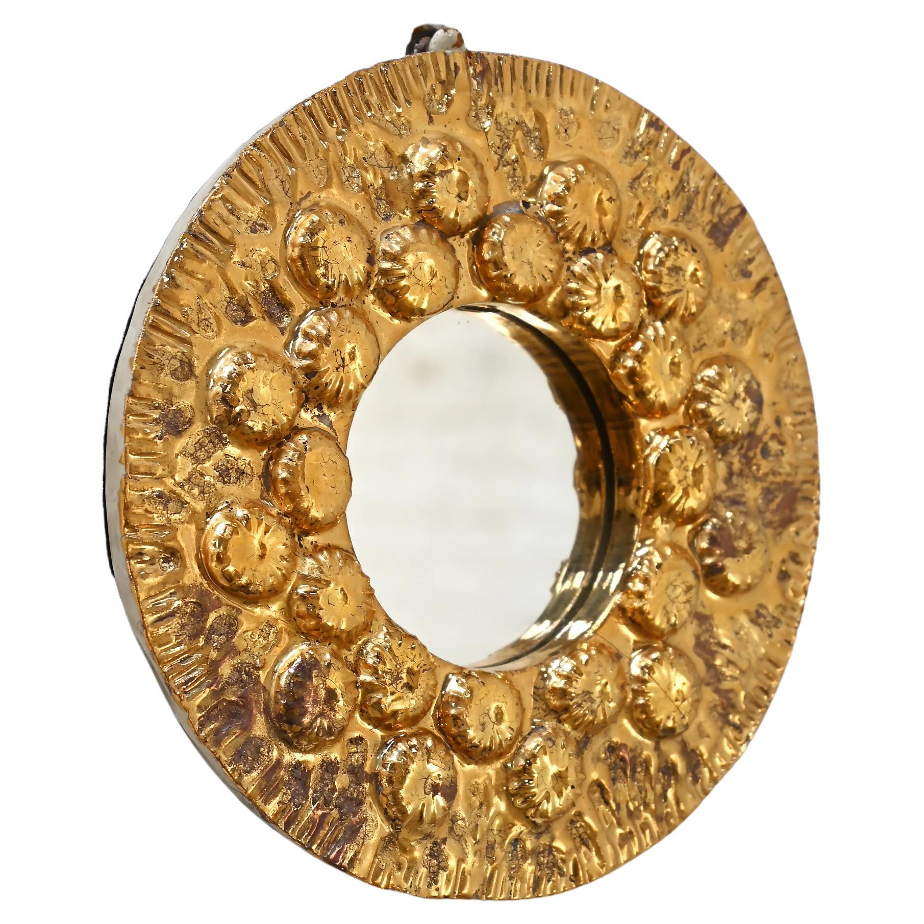 Miroir en céramique dorée en forme de soleil des années 1950 dans le style de Mithe Espelt en vente