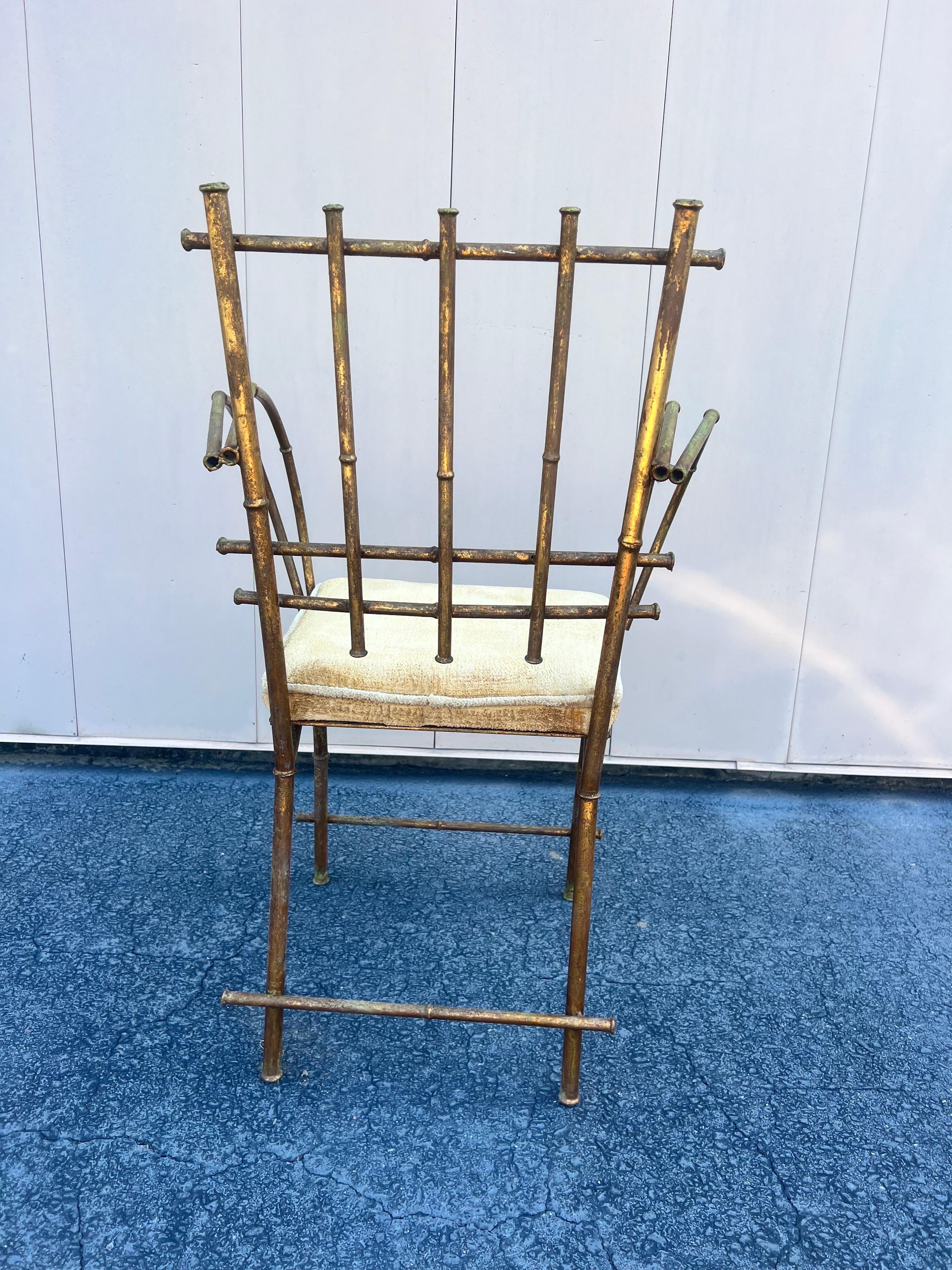 1950s Gilt Faux Bamboo Metal Arm / Vanity Chair Hollywood Regency In Good Condition For Sale In Charleston, SC