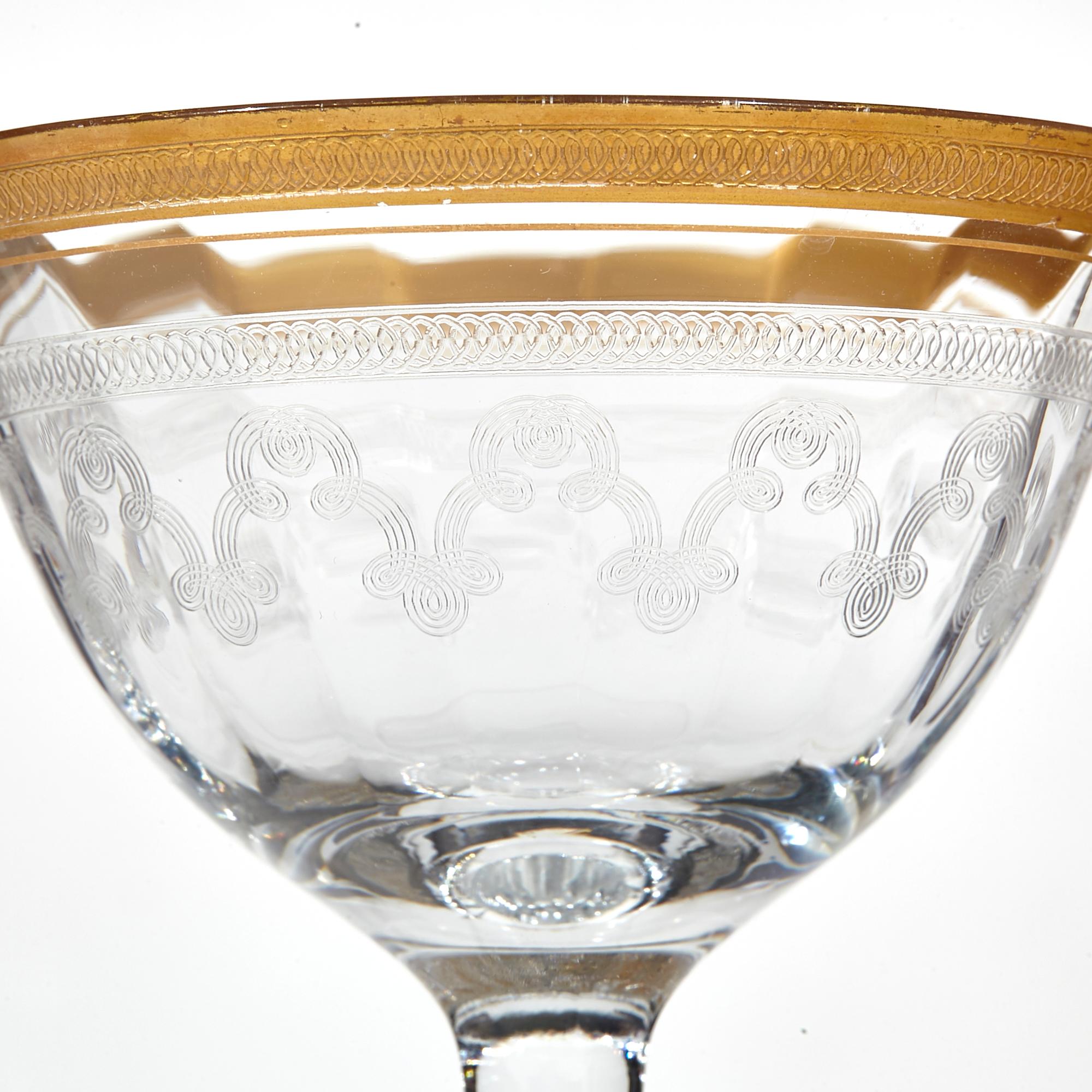 1950s Gilt Rim and Etched Glass Coupes, Set of 8 In Good Condition For Sale In Amherst, NH