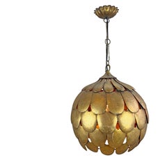 Lampada a sospensione italiana S. Salvadori degli anni '50, con forma a conchiglia e finitura dorata
