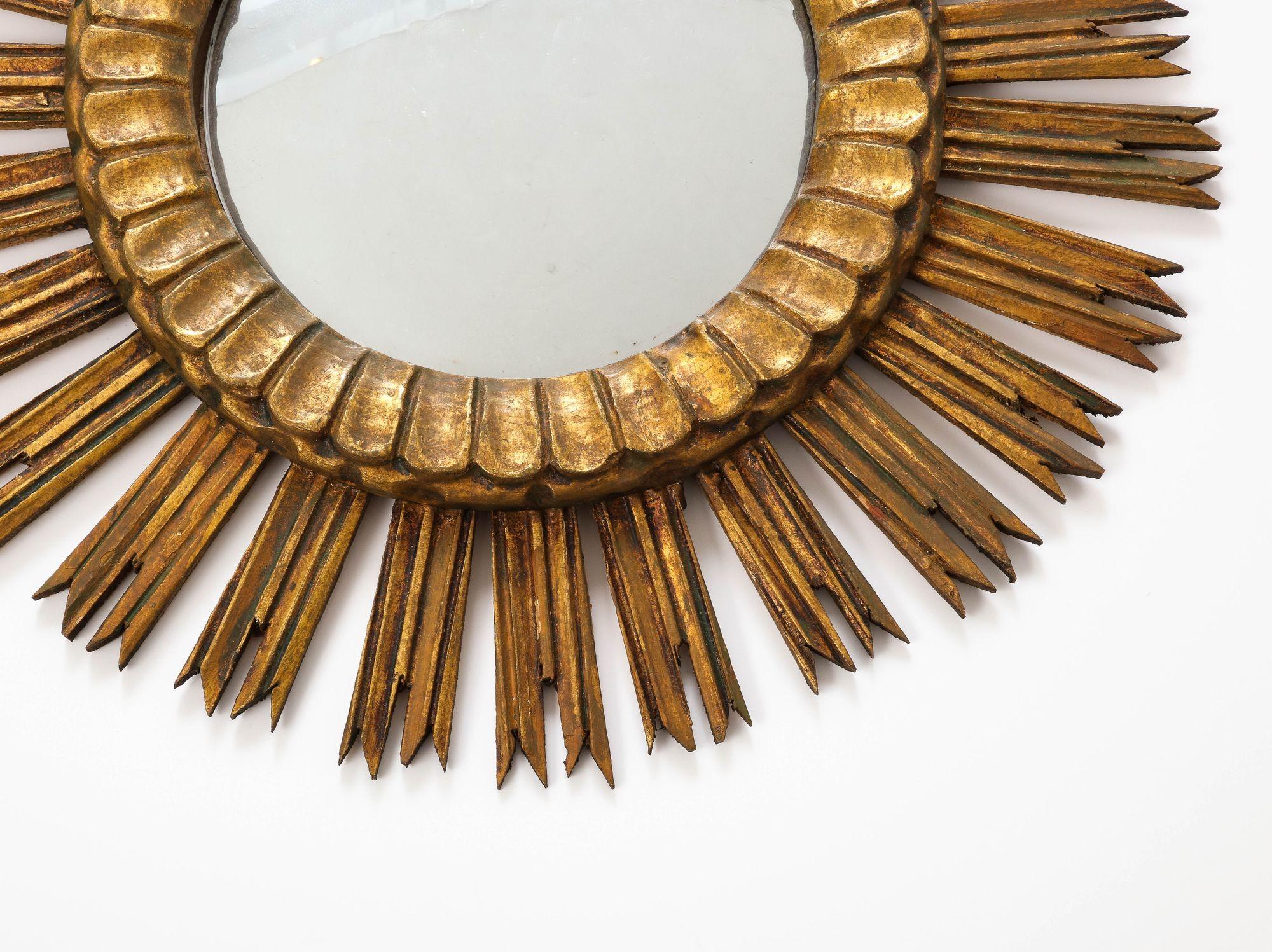 1950s Giltwood Sunburst Mirror In Good Condition In South Salem, NY