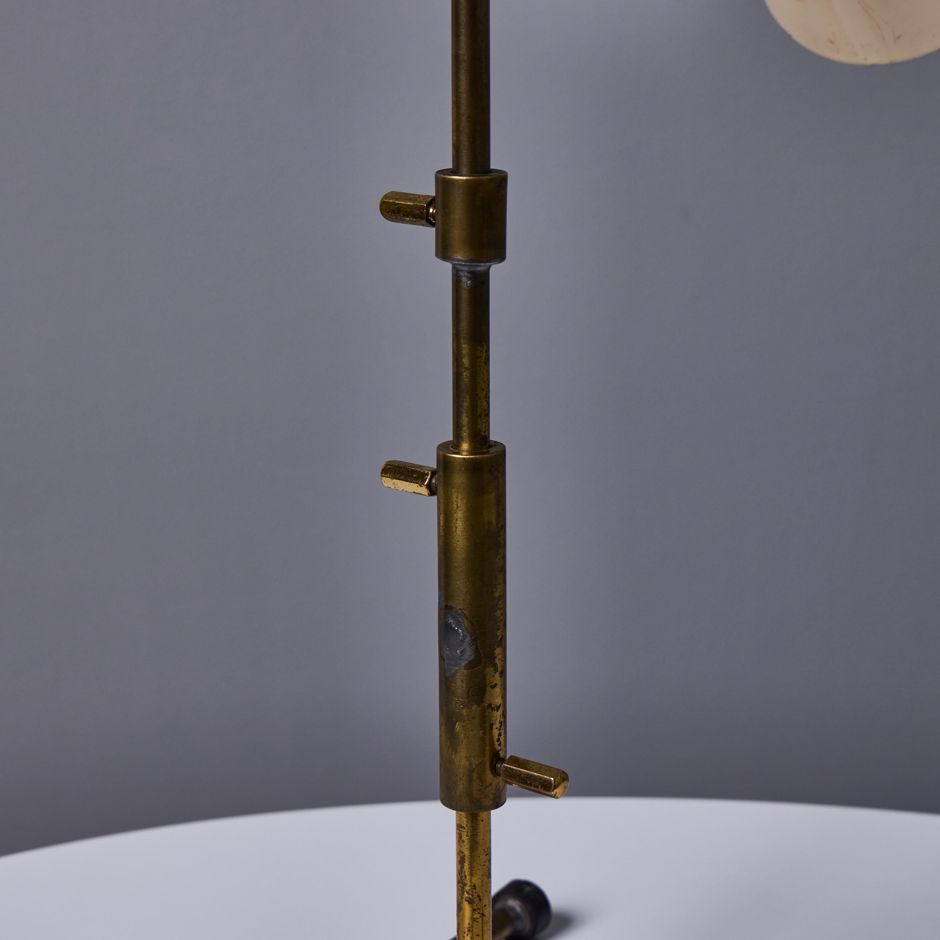 1950s Gino Sarfatti Sculptural Table Lamp for Arteluce en venta 13