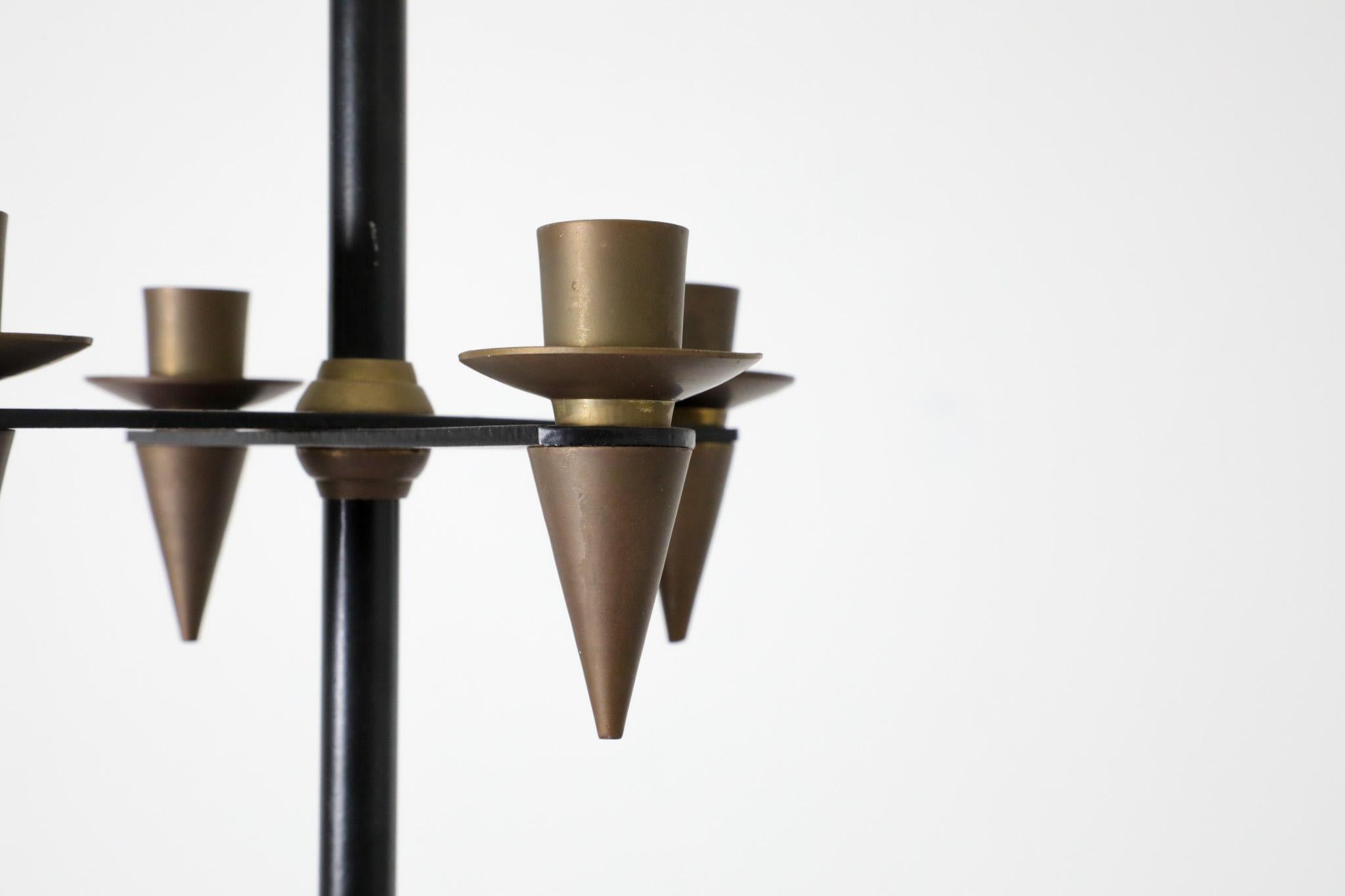Candelabro a sospensione in ottone e metallo in stile Gio Ponti degli anni '50 in vendita 1