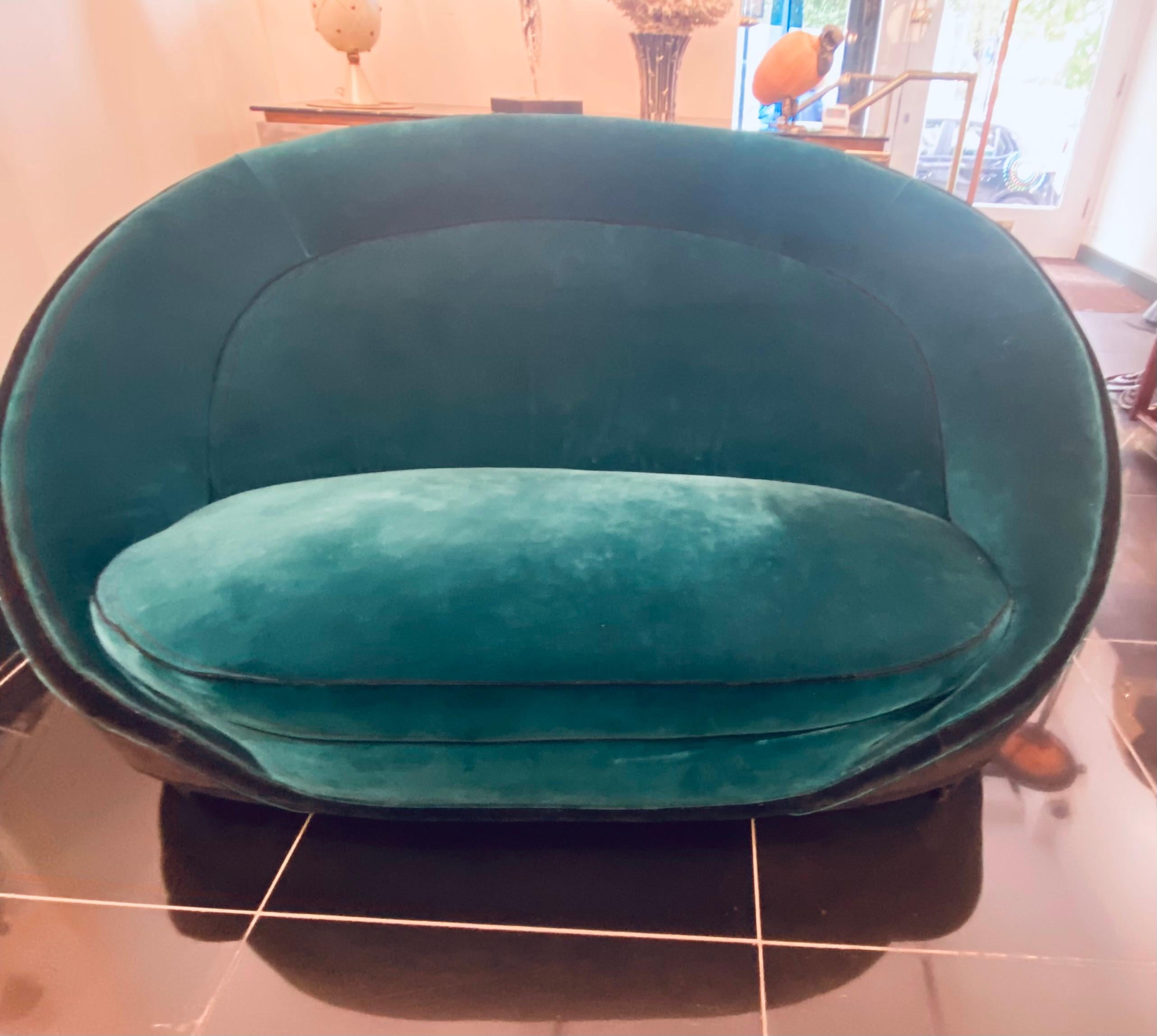 Upholstery 1950s Curved Sofa attributed to Gio Ponti  For Sale