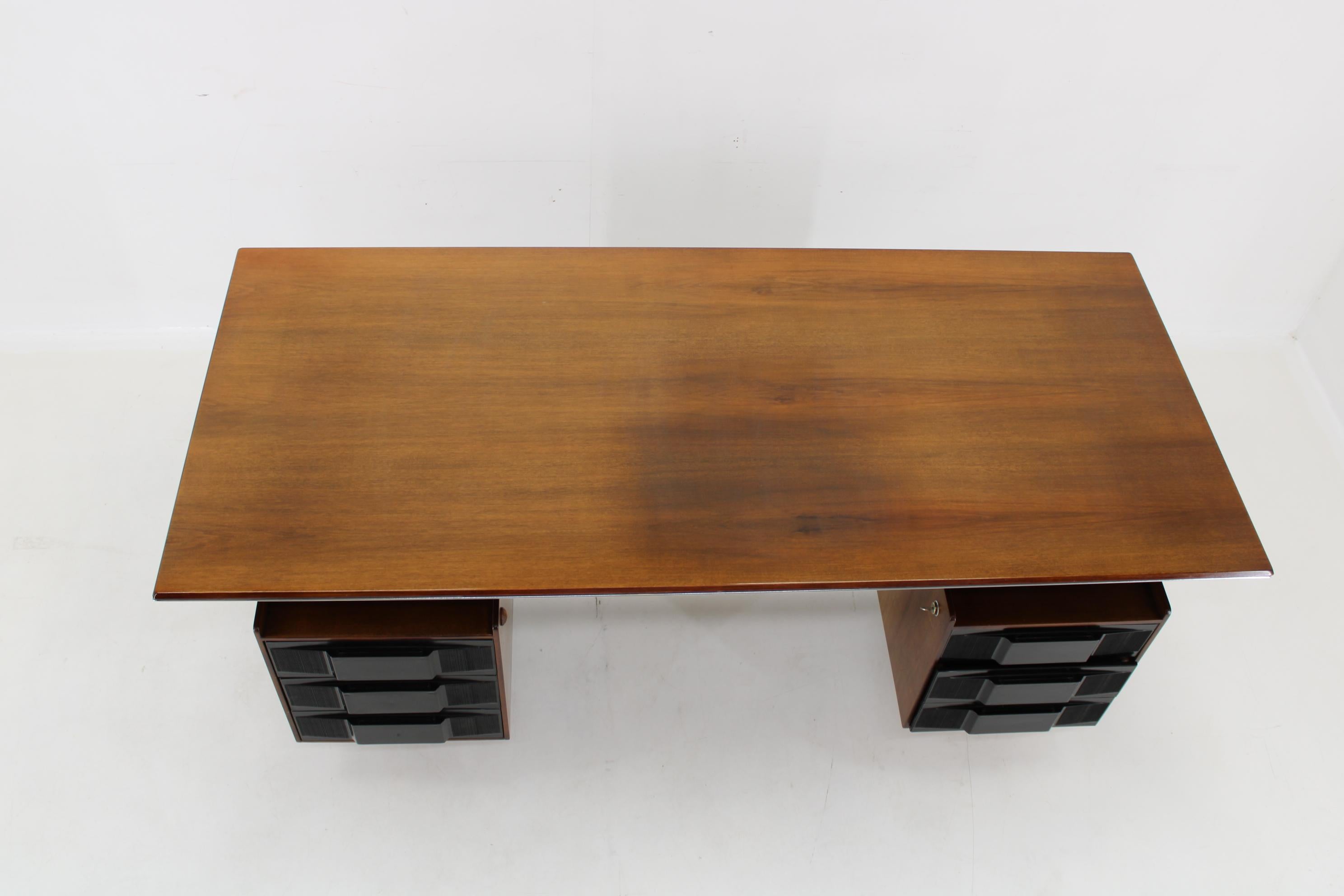 1950s Gio Ponti Large Executive Desk for RIMA Padova in Walnut Finish, Italy 2