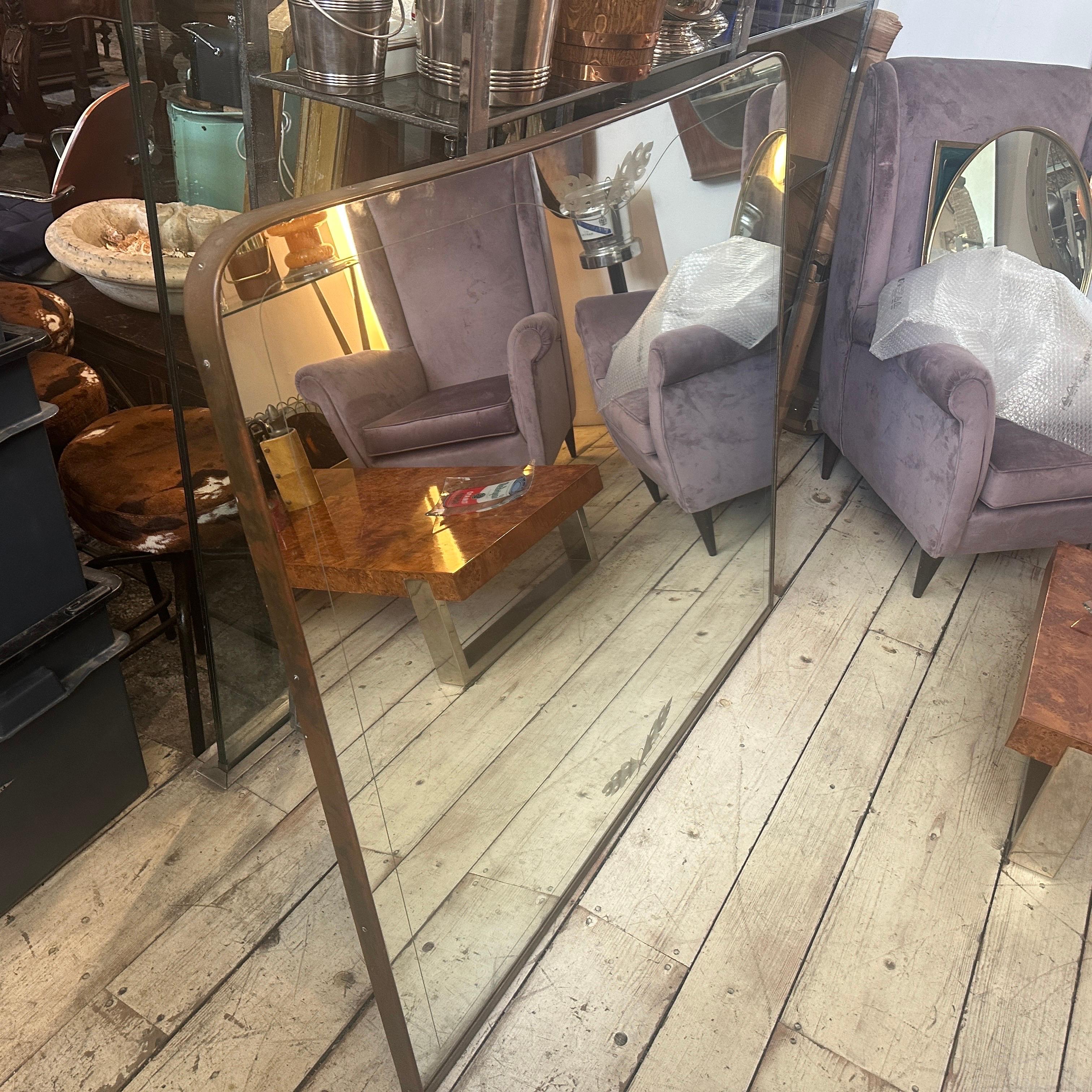 1950s Gio Ponti Style Mid-Century Modern Brass and Etched Glass Big Wall MIrror In Excellent Condition For Sale In Aci Castello, IT