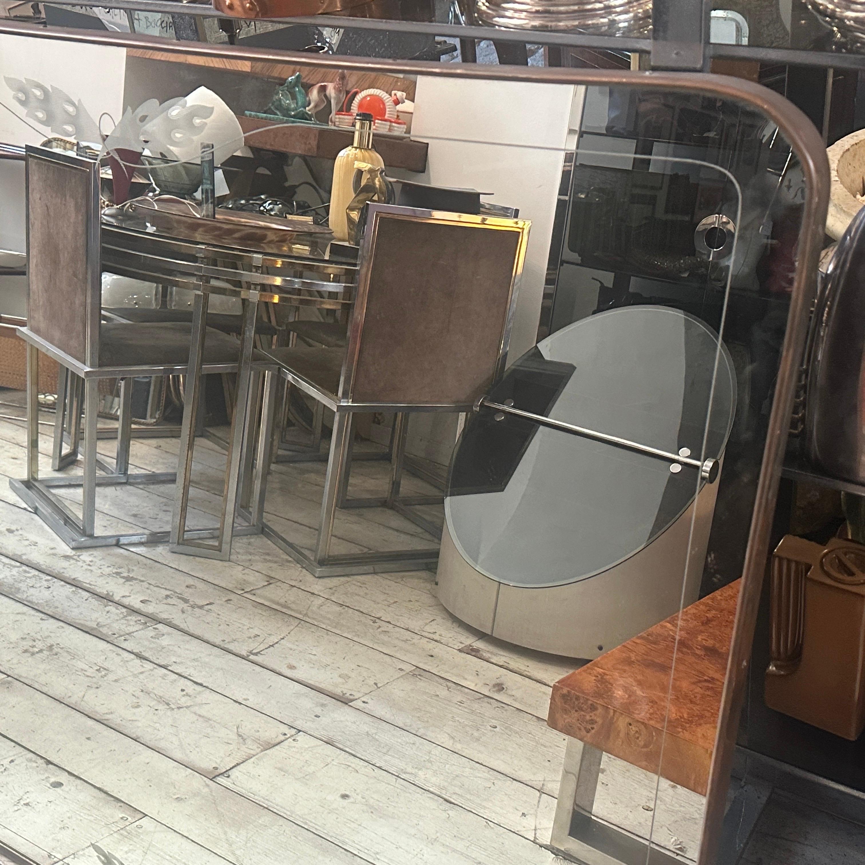 1950s Gio Ponti Style Mid-Century Modern Brass and Etched Glass Big Wall MIrror For Sale 1