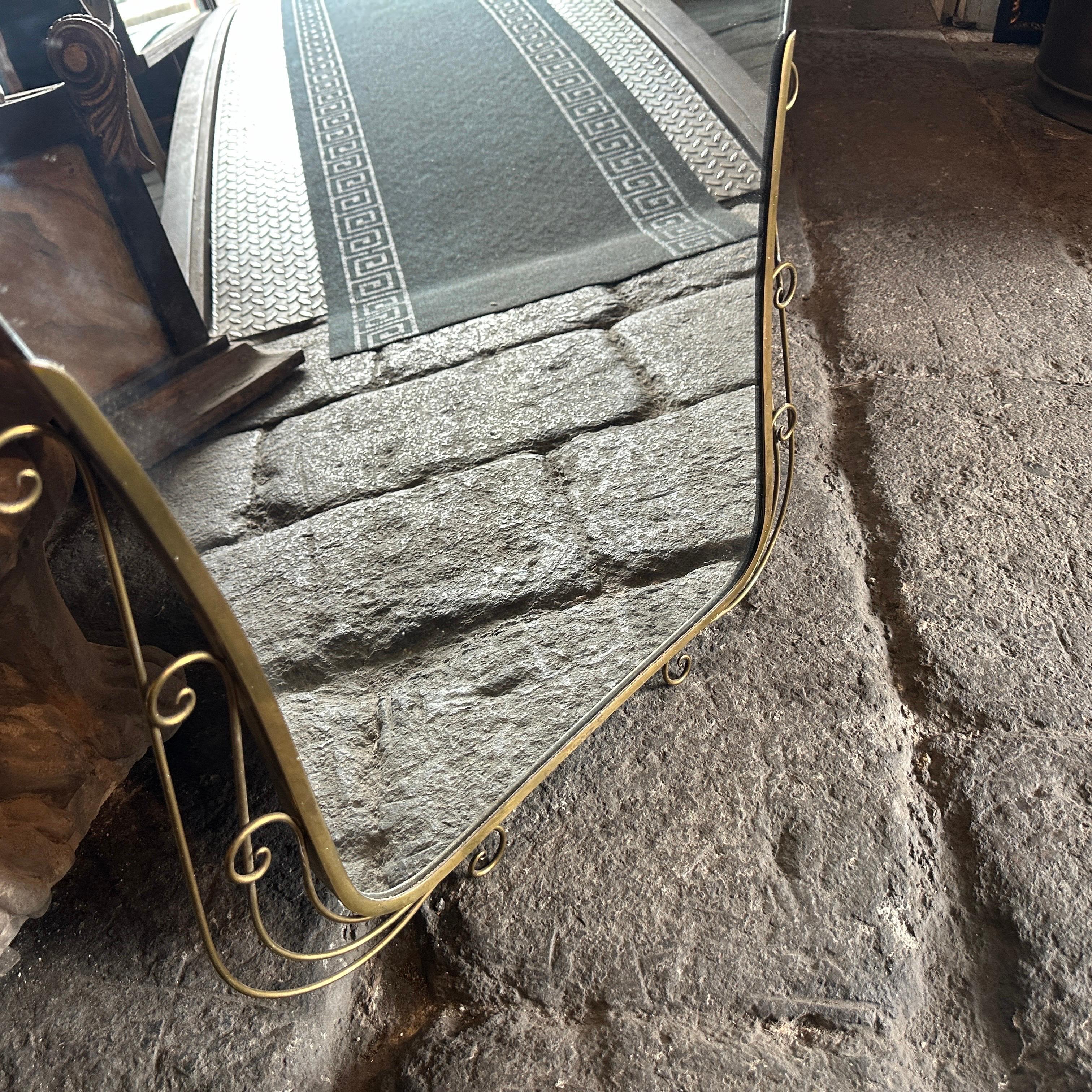 20th Century 1950s Gio Ponti Style Mid-Century Modern Brass and Glass Wall Mirror For Sale