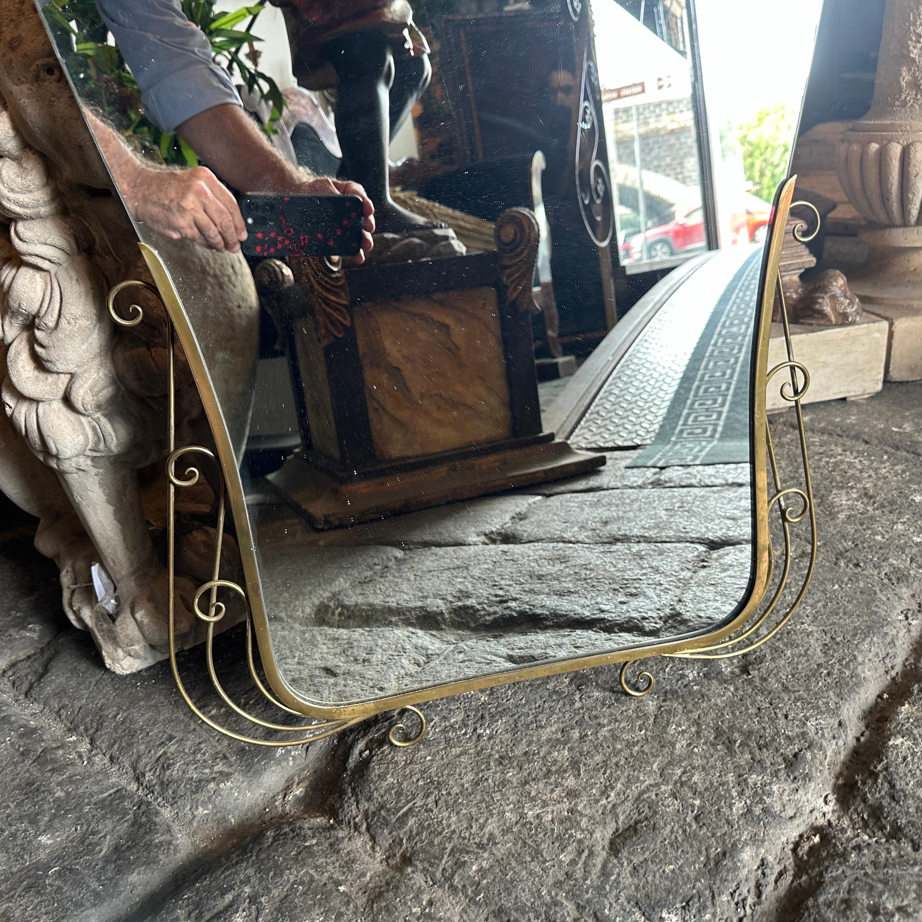 1950s Gio Ponti Style Mid-Century Modern Brass and Glass Wall Mirror For Sale 1