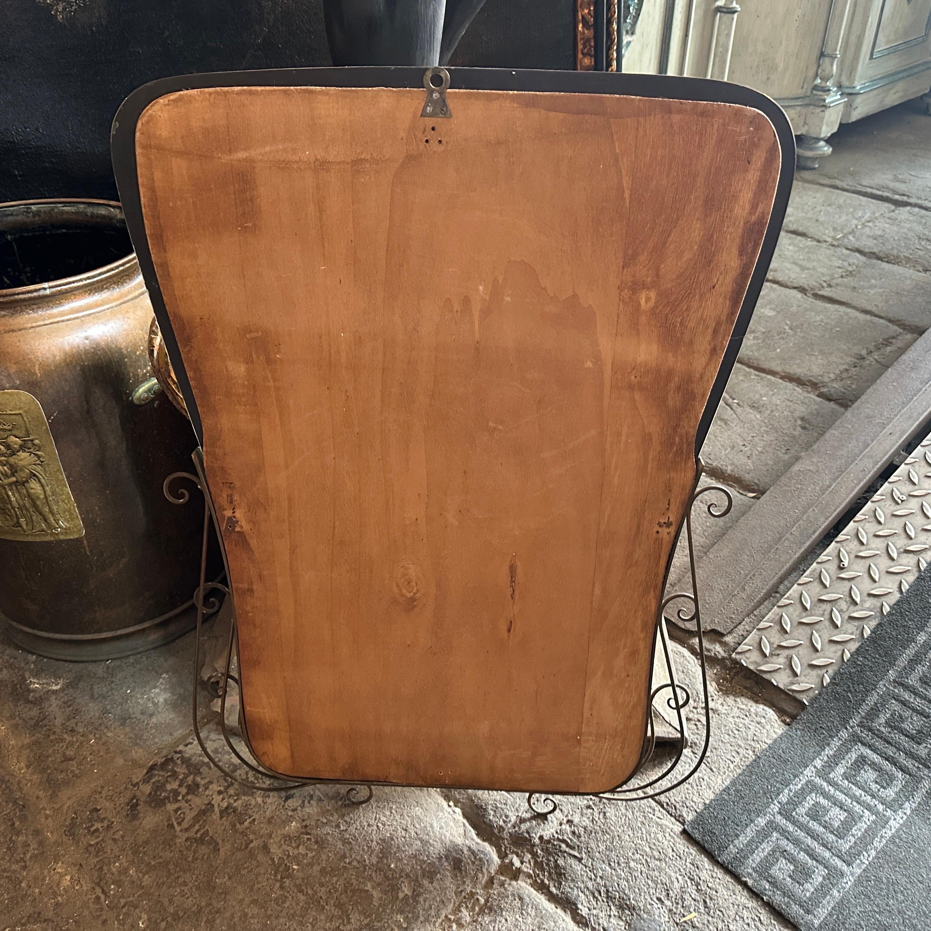 1950s Gio Ponti Style Mid-Century Modern Brass and Glass Wall Mirror For Sale 3
