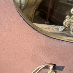 Espejo de pared con escudo italiano de latón estilo Gio Ponti de mediados de siglo XX