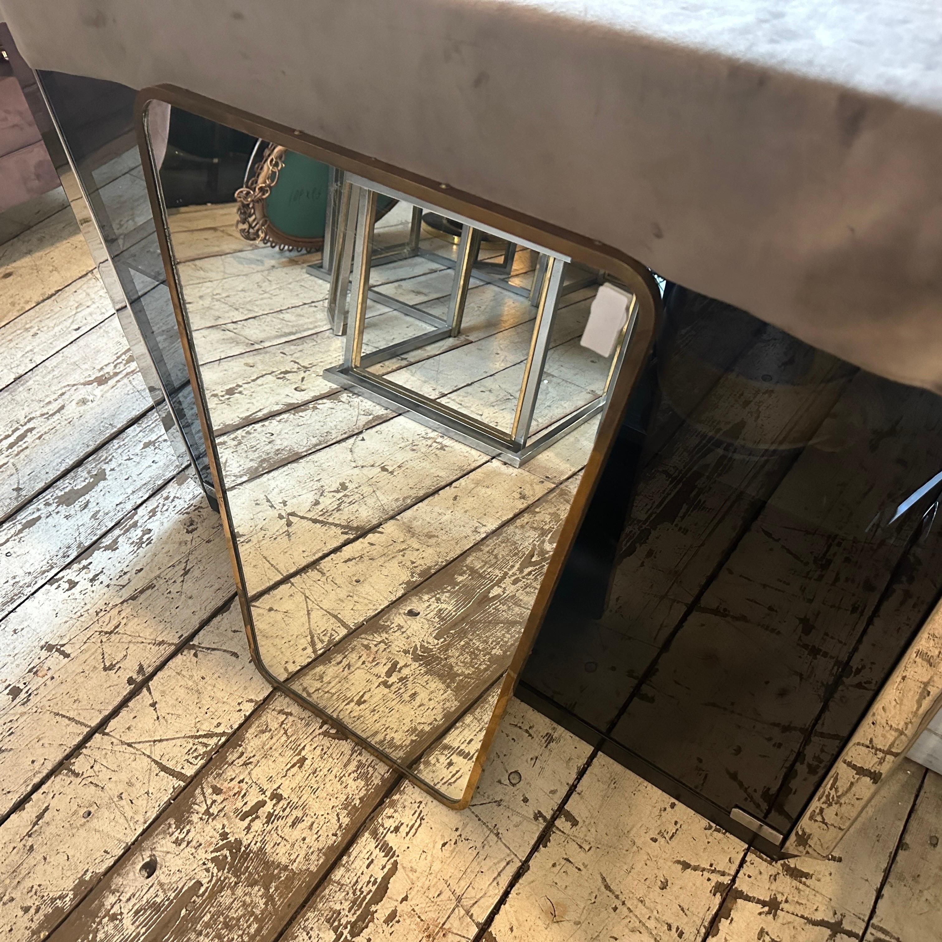 1950s Gio Ponti Style Mid-Century Modern Brass Italian Wall Mirror For Sale 4