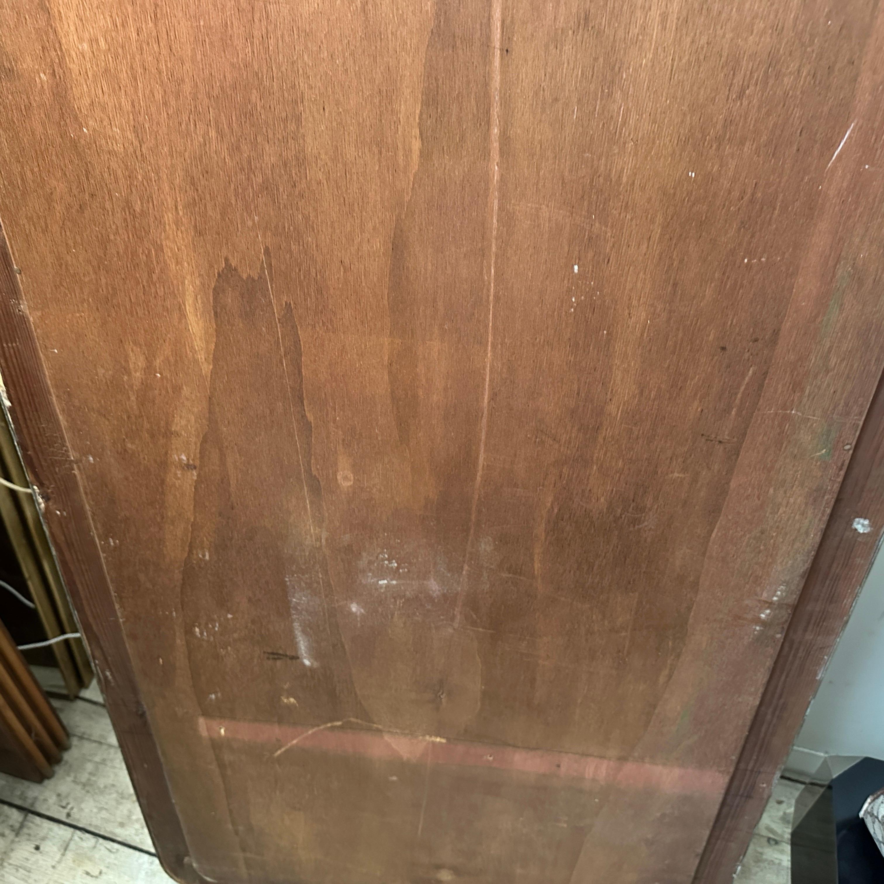 Italiano Specchio da parete grande in ottone in stile Gio Ponti del 1950, metà secolo moderno in vendita
